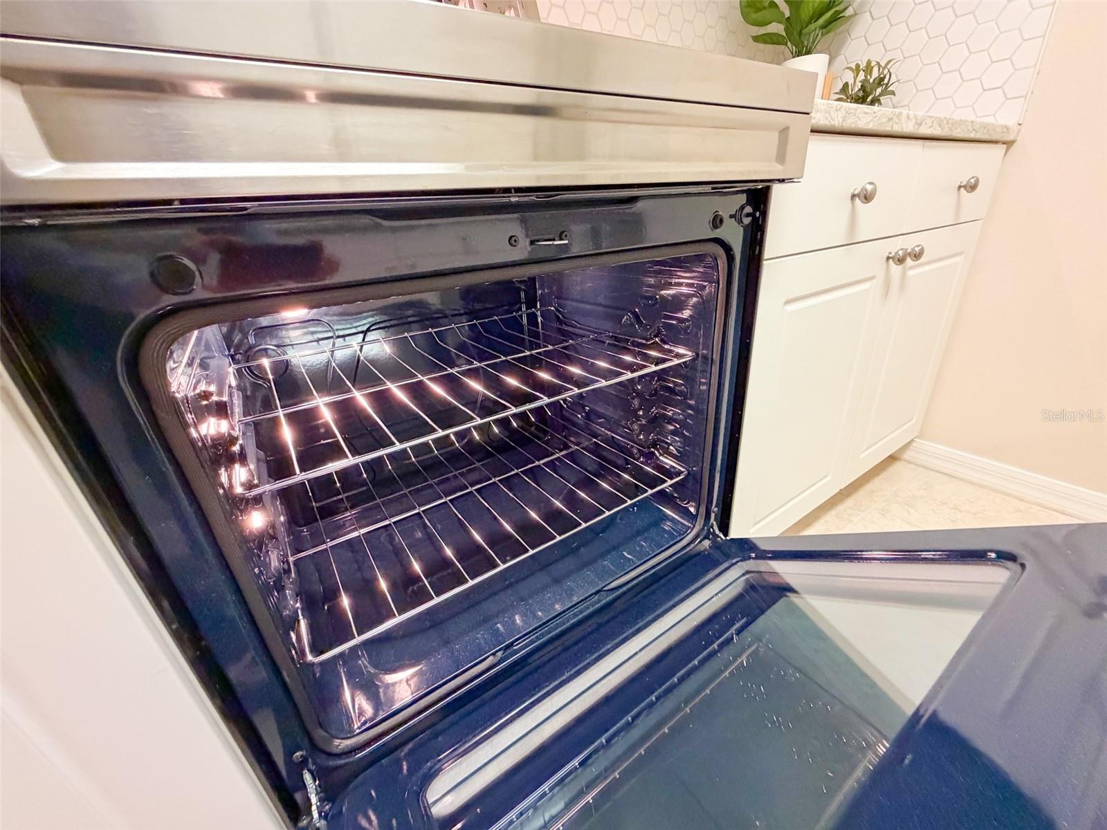 Image 19 of 31 For 2085 Isle Royale Court Se 284