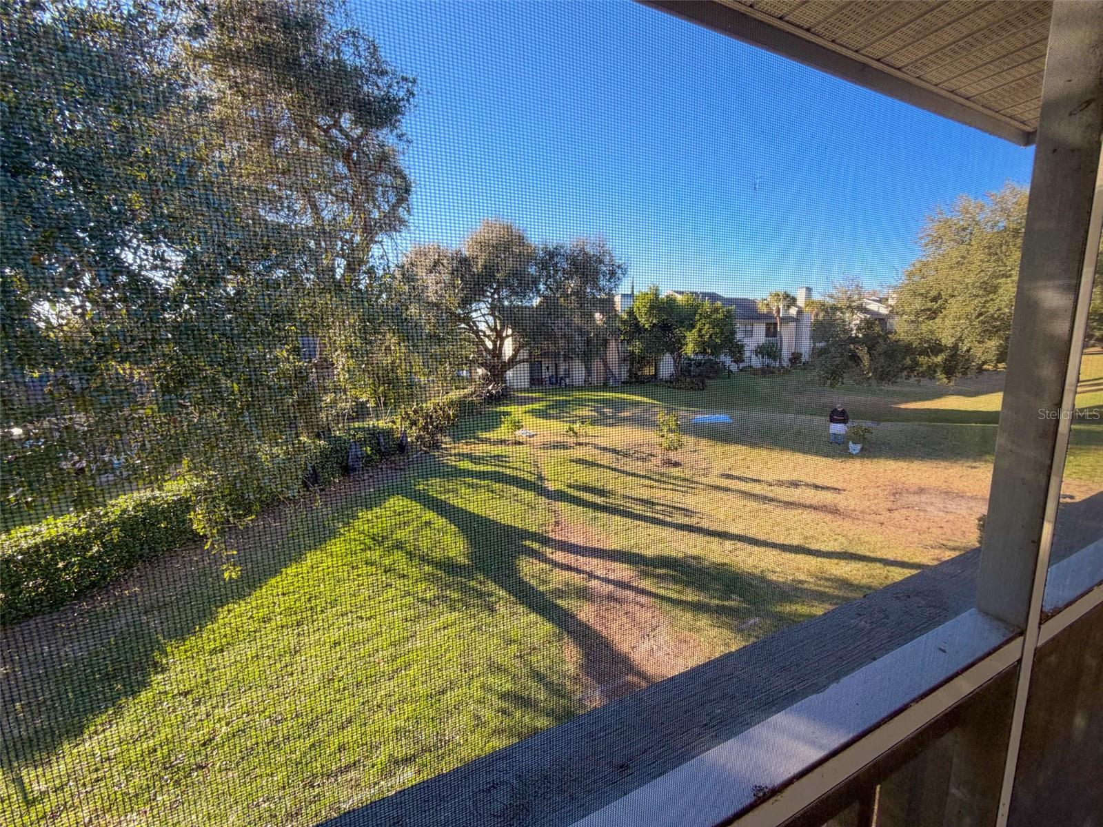 Image 23 of 31 For 2085 Isle Royale Court Se 284