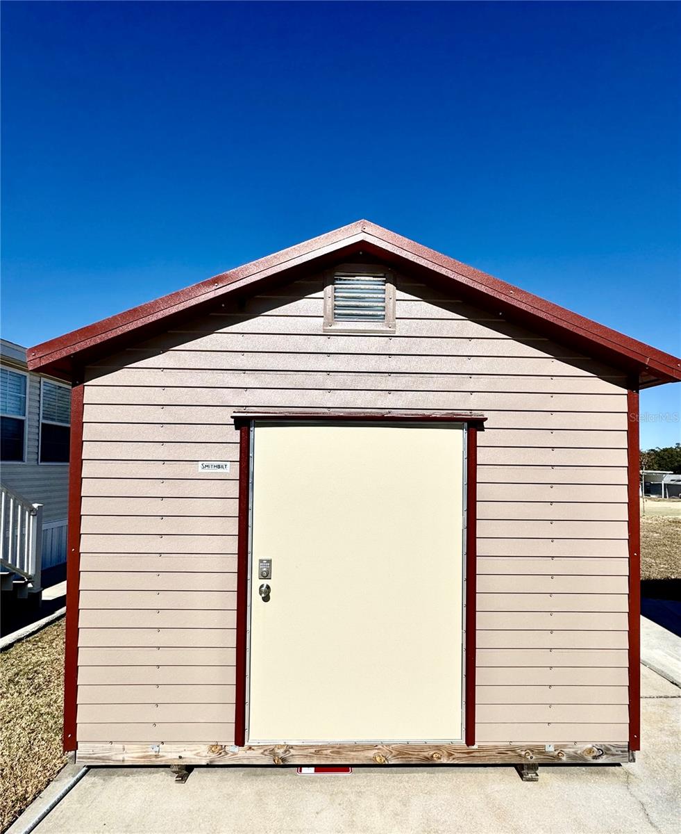 Image 6 of 39 For 328 St George Drive