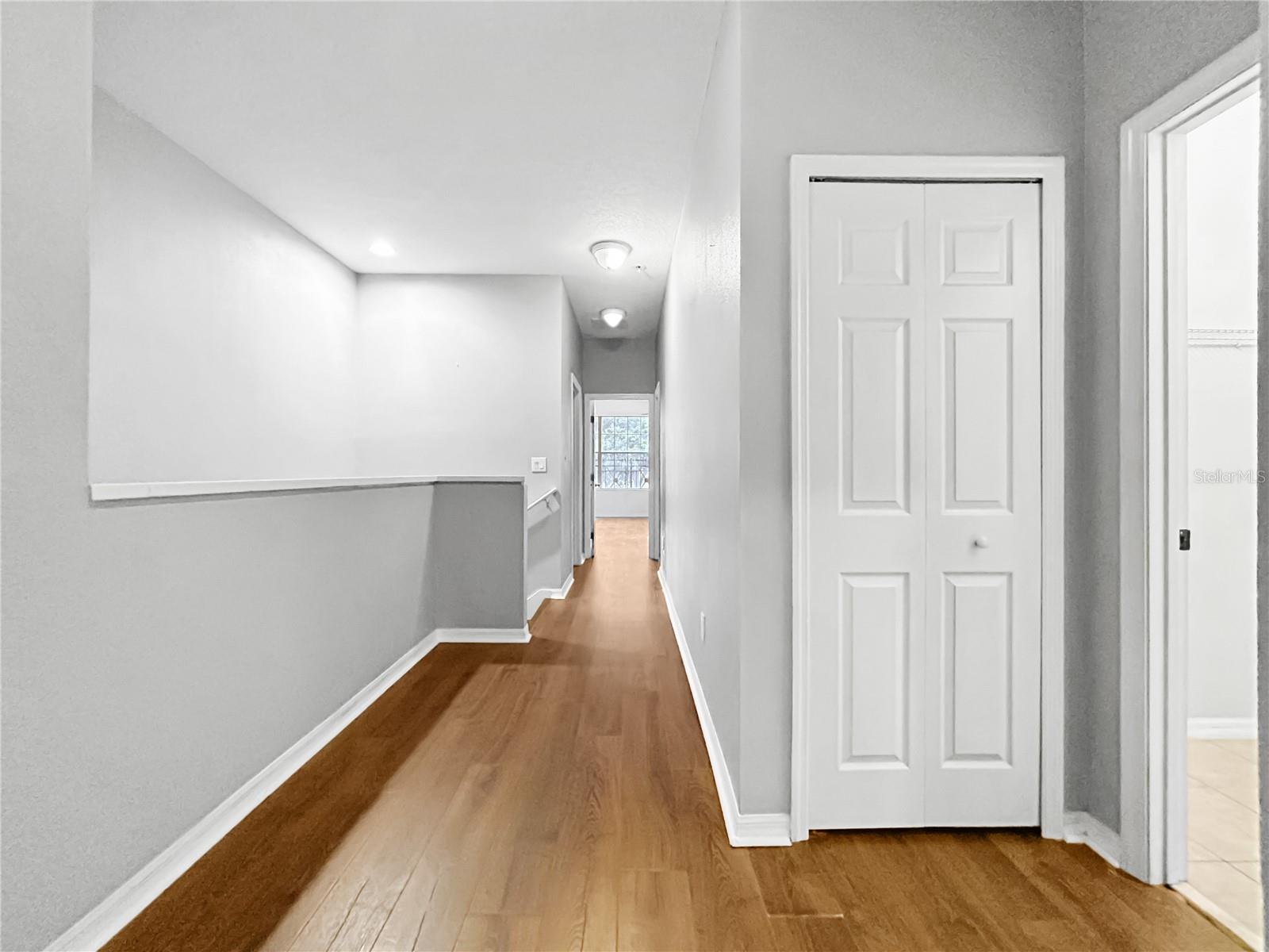 Image 12 of 33 For 2210 Park Crescent Drive