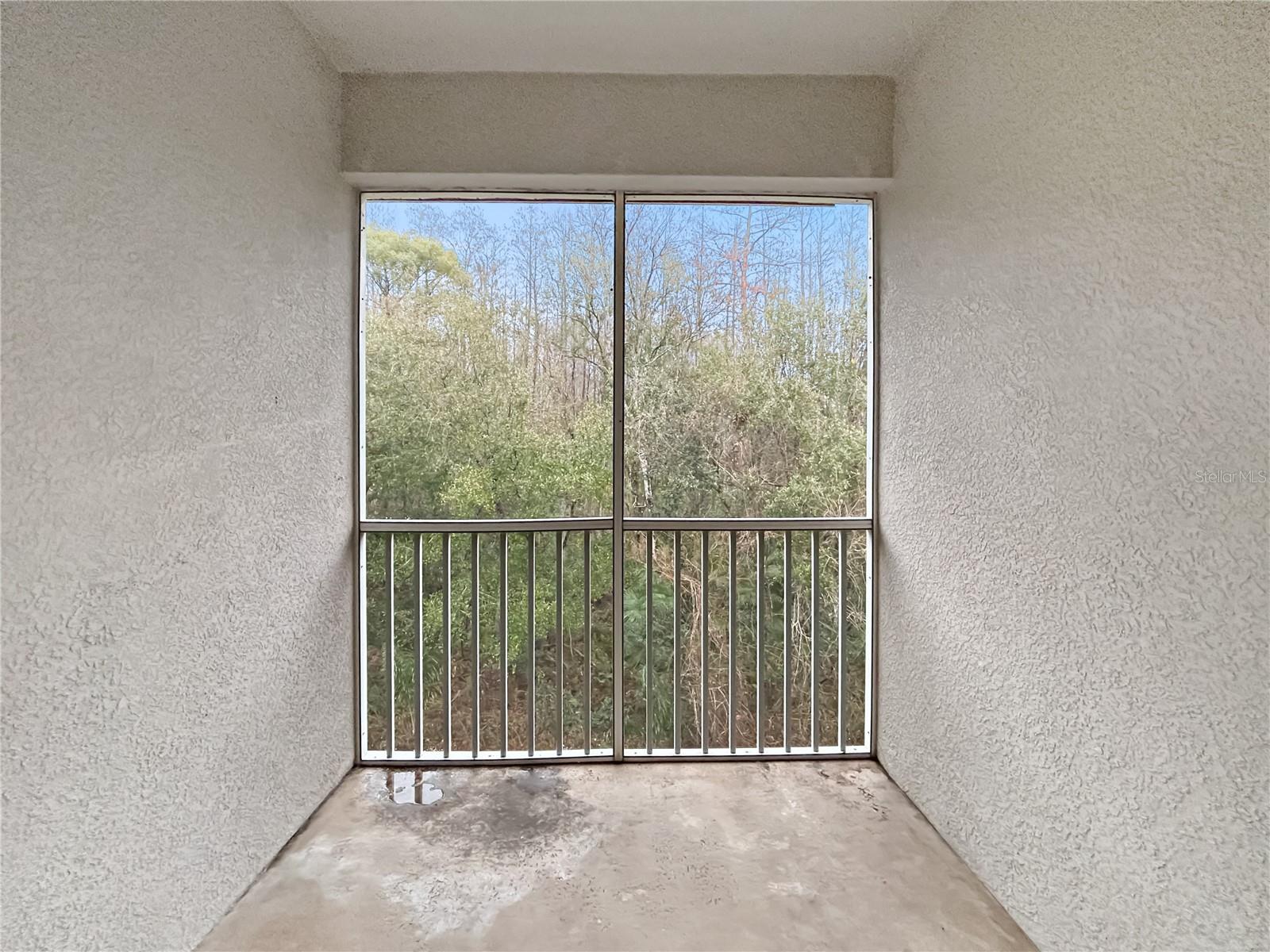 Image 15 of 33 For 2210 Park Crescent Drive