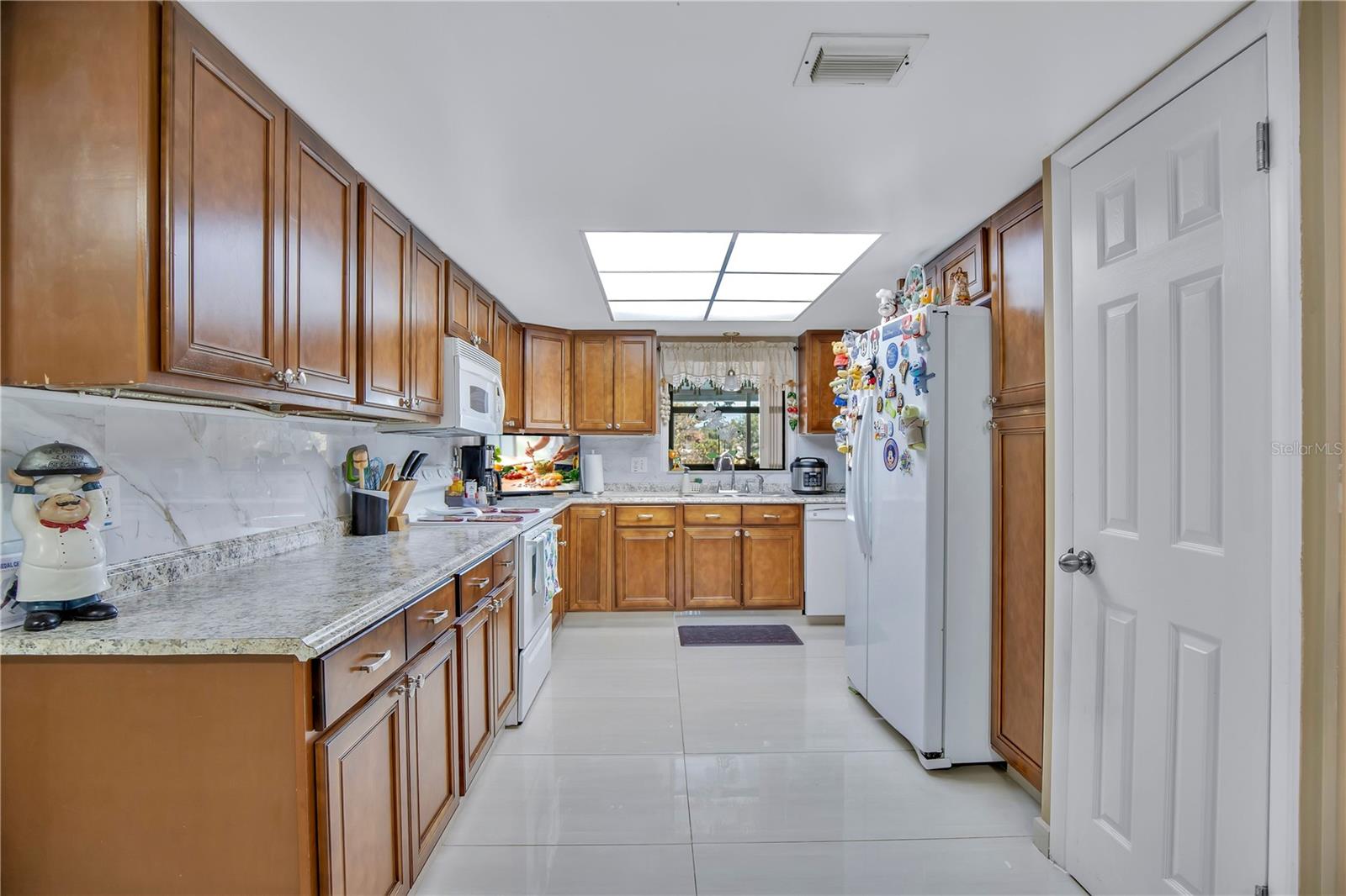 Image 13 of 34 For 6601 Carden Drive