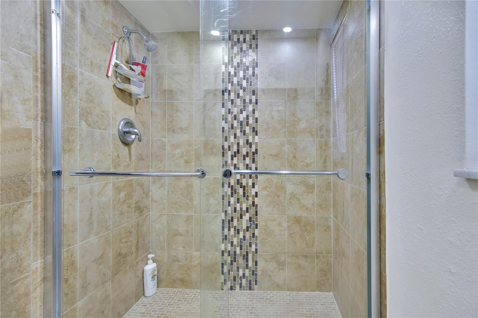 Image 15 of 34 For 6601 Carden Drive