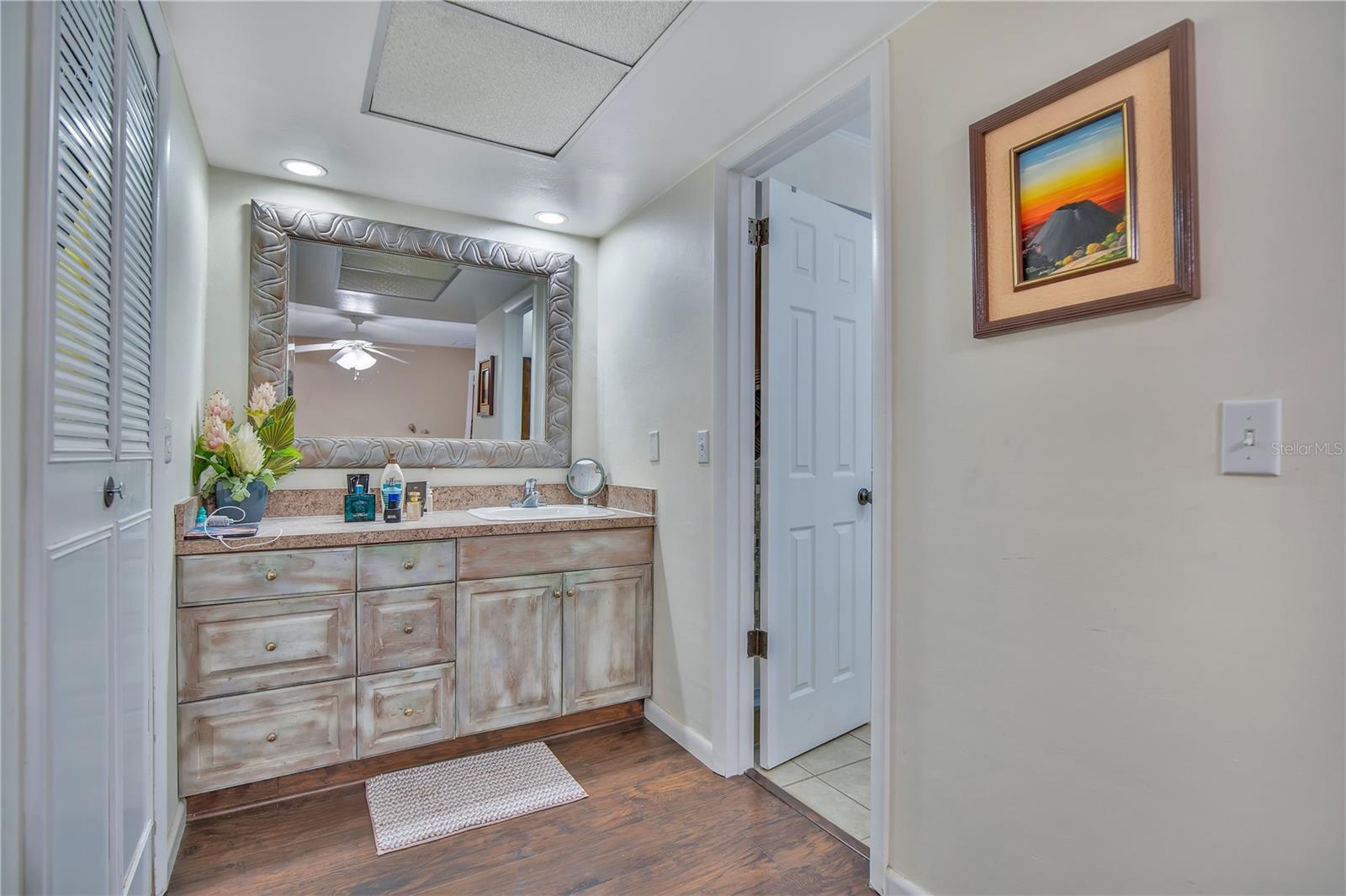 Image 16 of 34 For 6601 Carden Drive