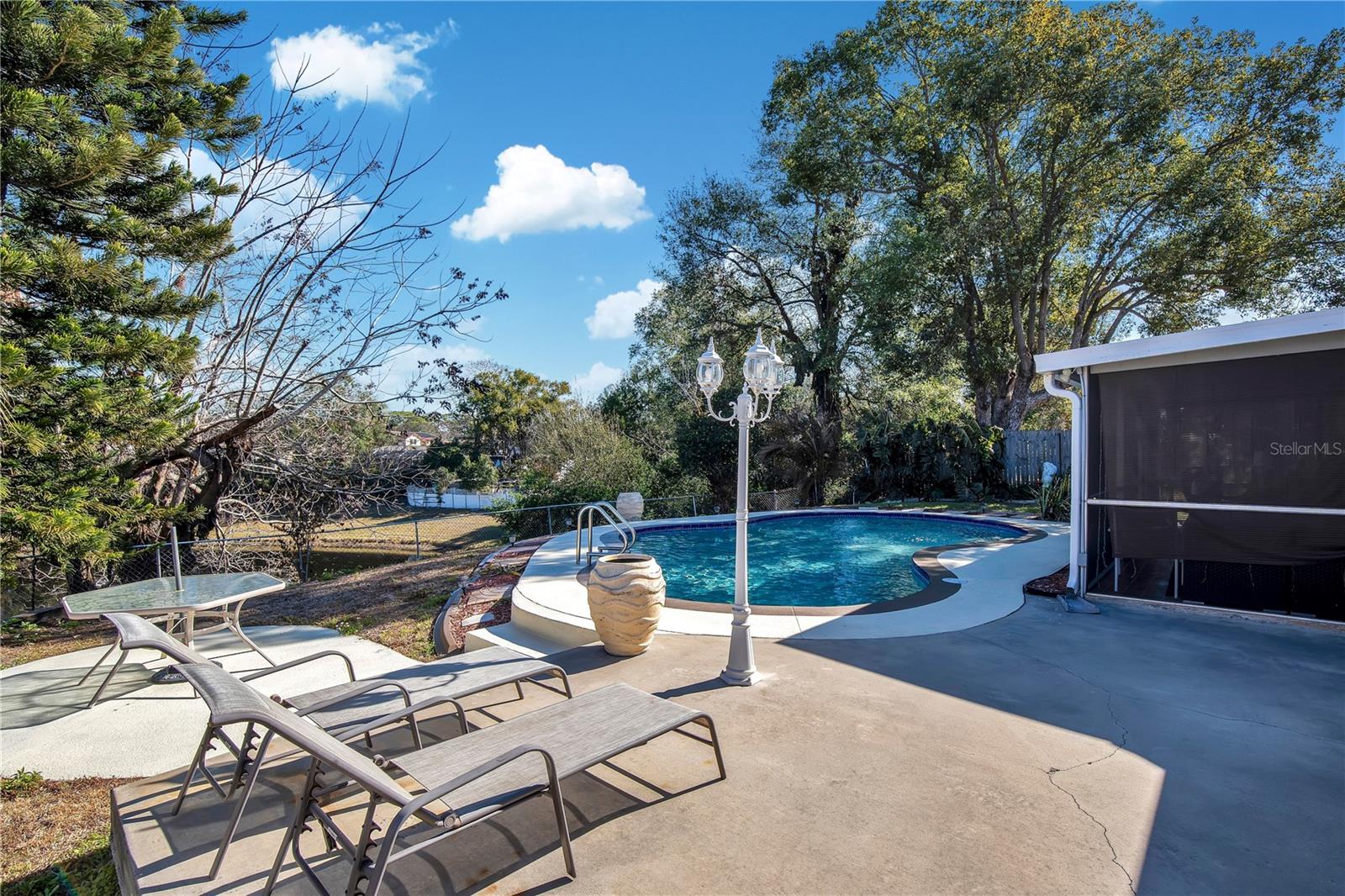 Image 23 of 34 For 6601 Carden Drive