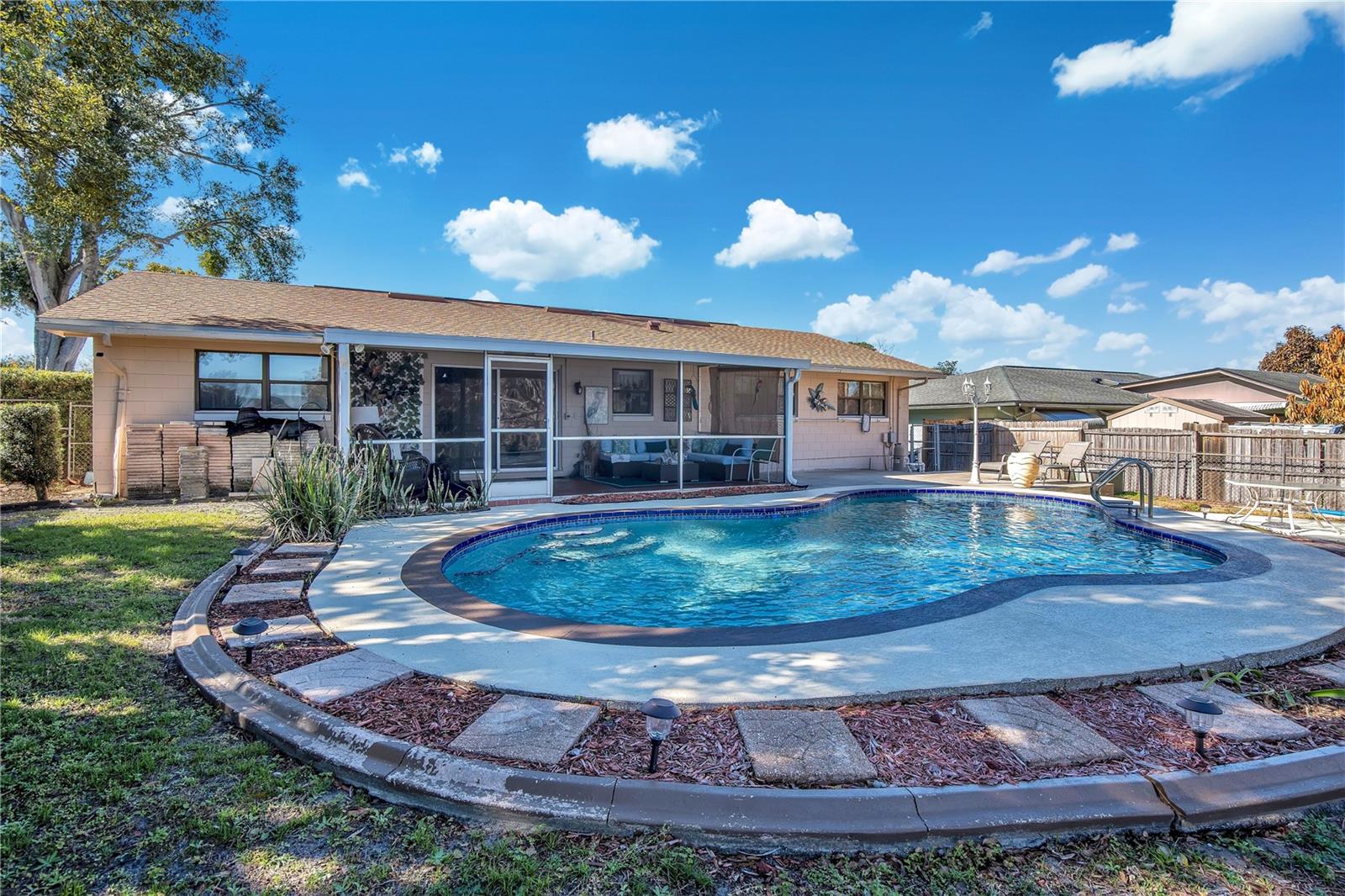 Image 26 of 34 For 6601 Carden Drive