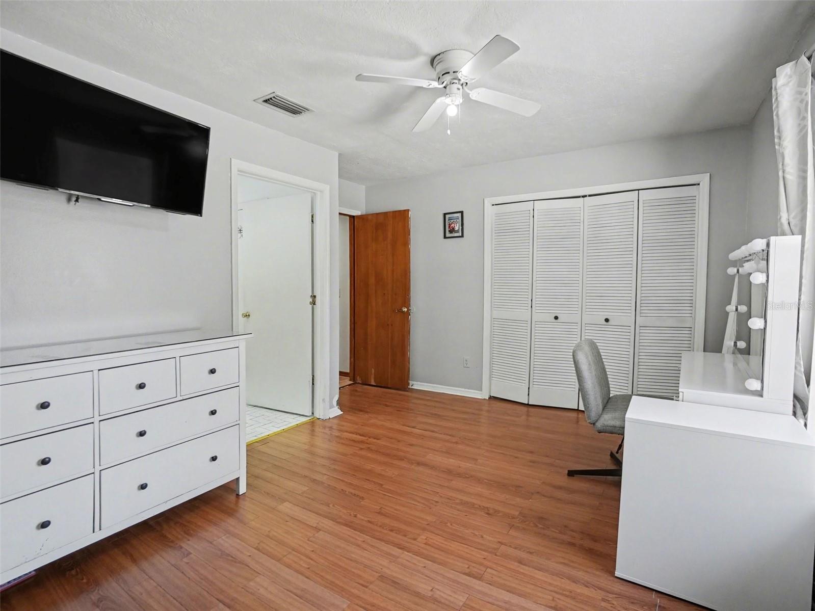 Image 15 of 33 For 8634 Whispering Willow Court