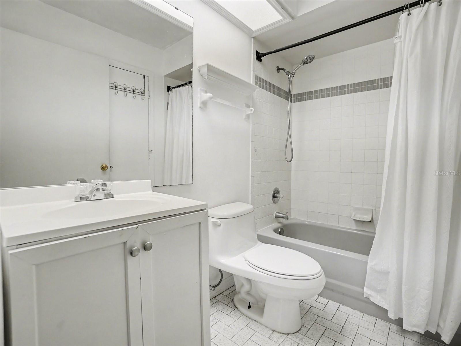 Image 16 of 33 For 8634 Whispering Willow Court