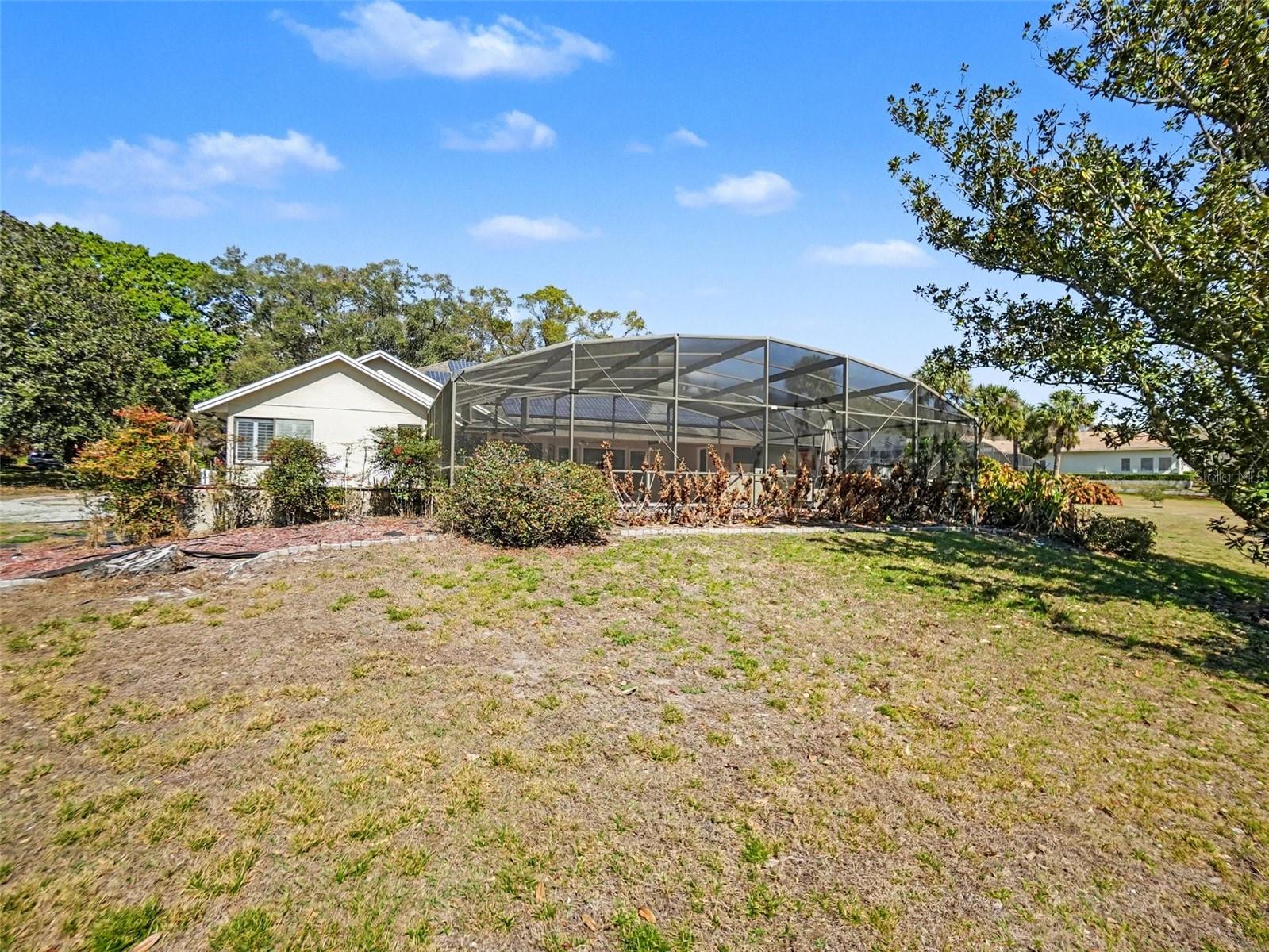 Image 28 of 33 For 8634 Whispering Willow Court