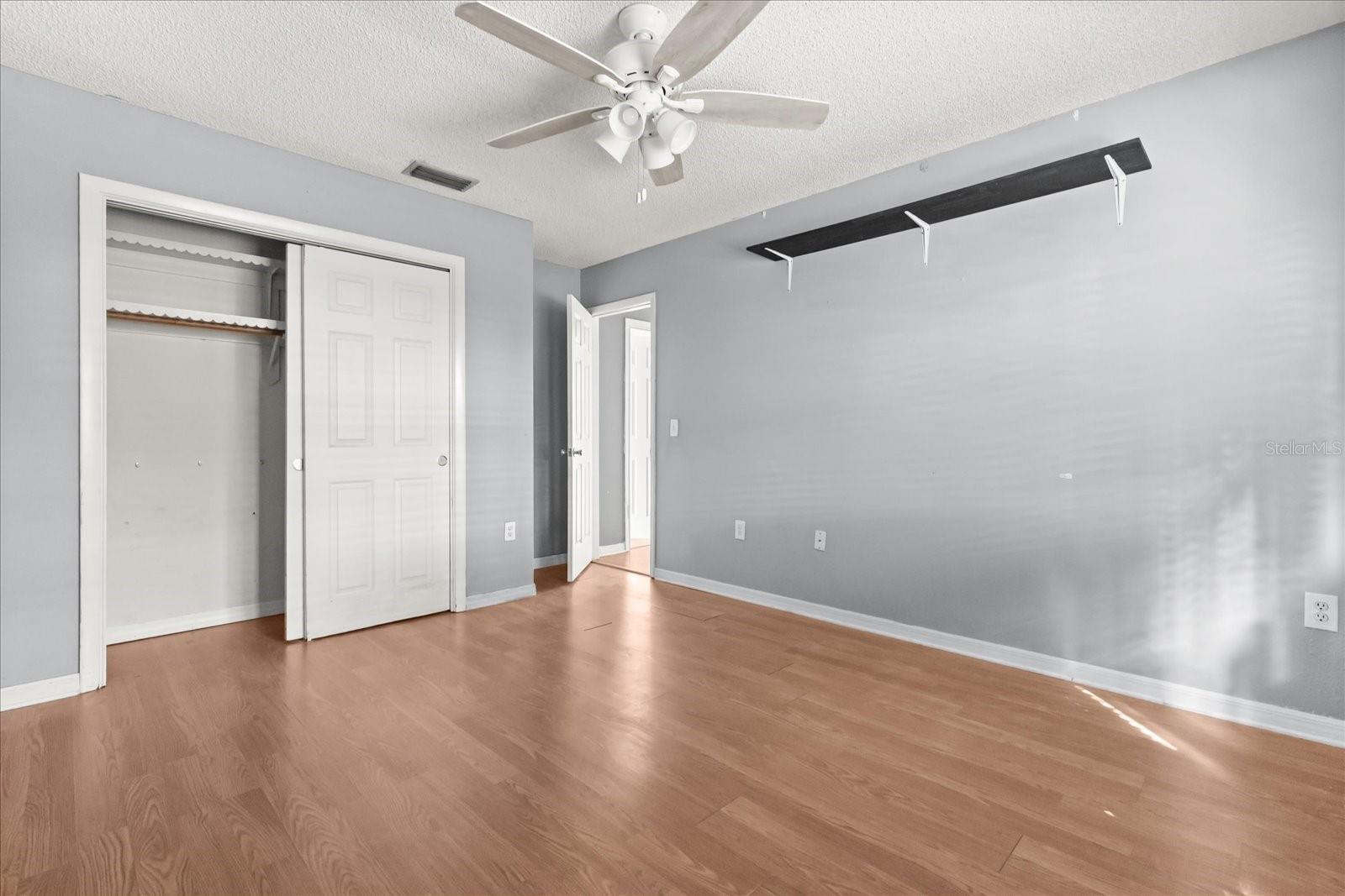 Image 10 of 11 For 1260 Keystone