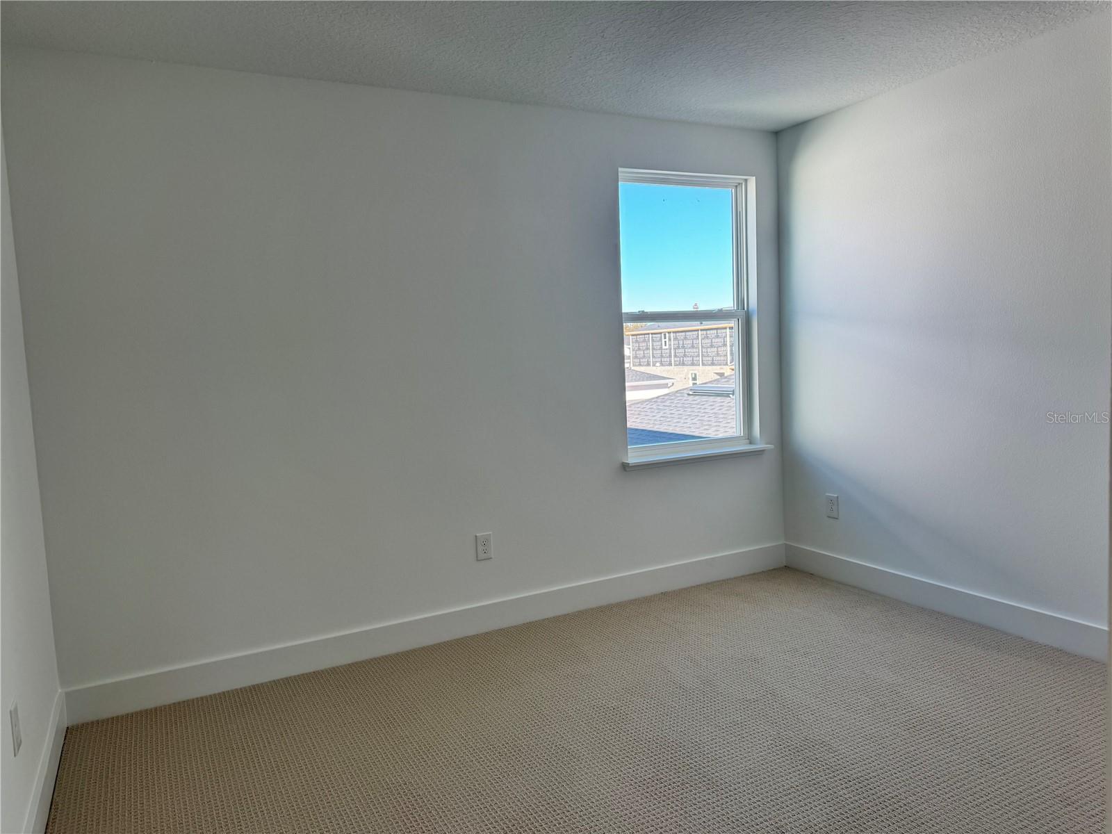 Image 17 of 34 For 1833 Crowncrest Drive