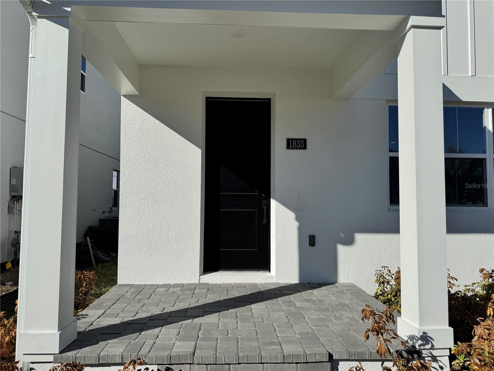 Image 4 of 34 For 1833 Crowncrest Drive