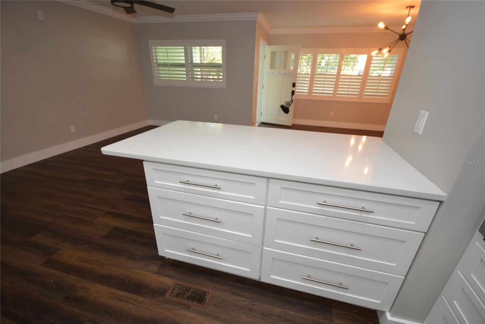 Image 20 of 56 For 3006 Vine Street