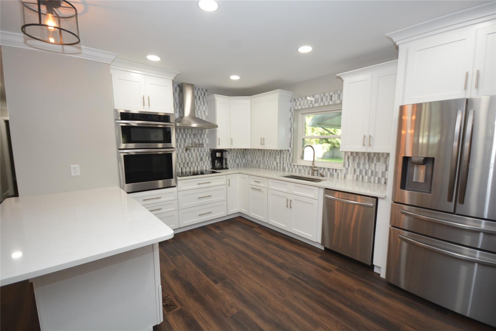 Image 3 of 56 For 3006 Vine Street