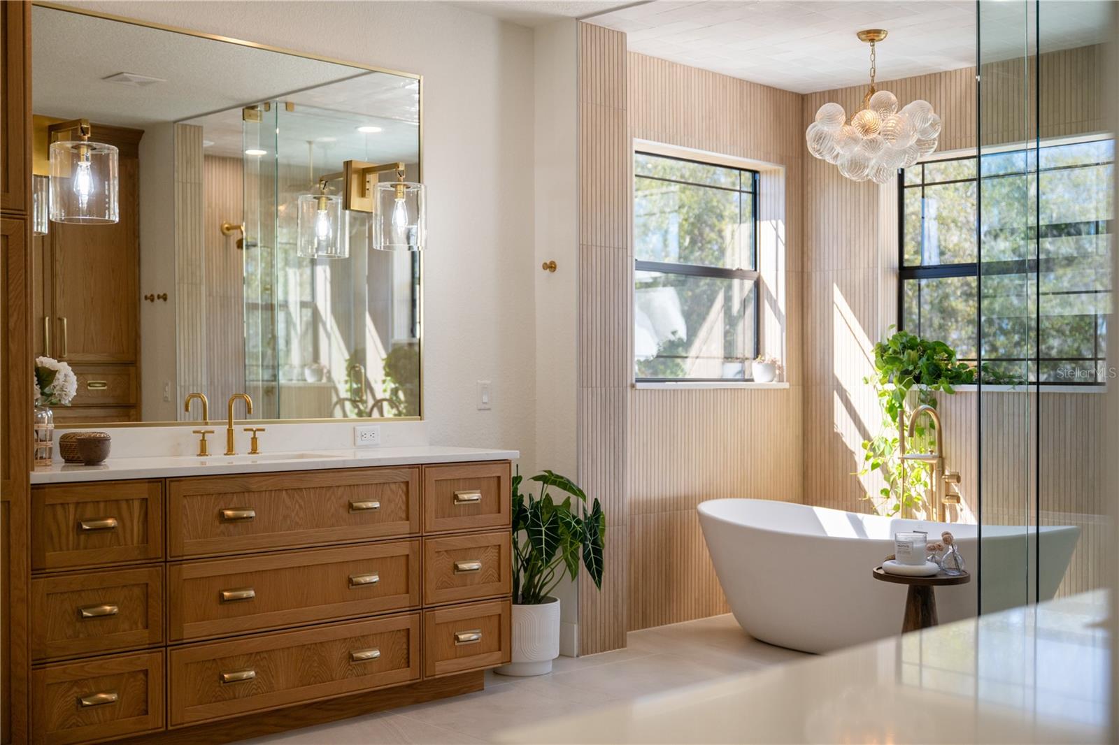 Image 24 of 54 For 5351 Carson Street