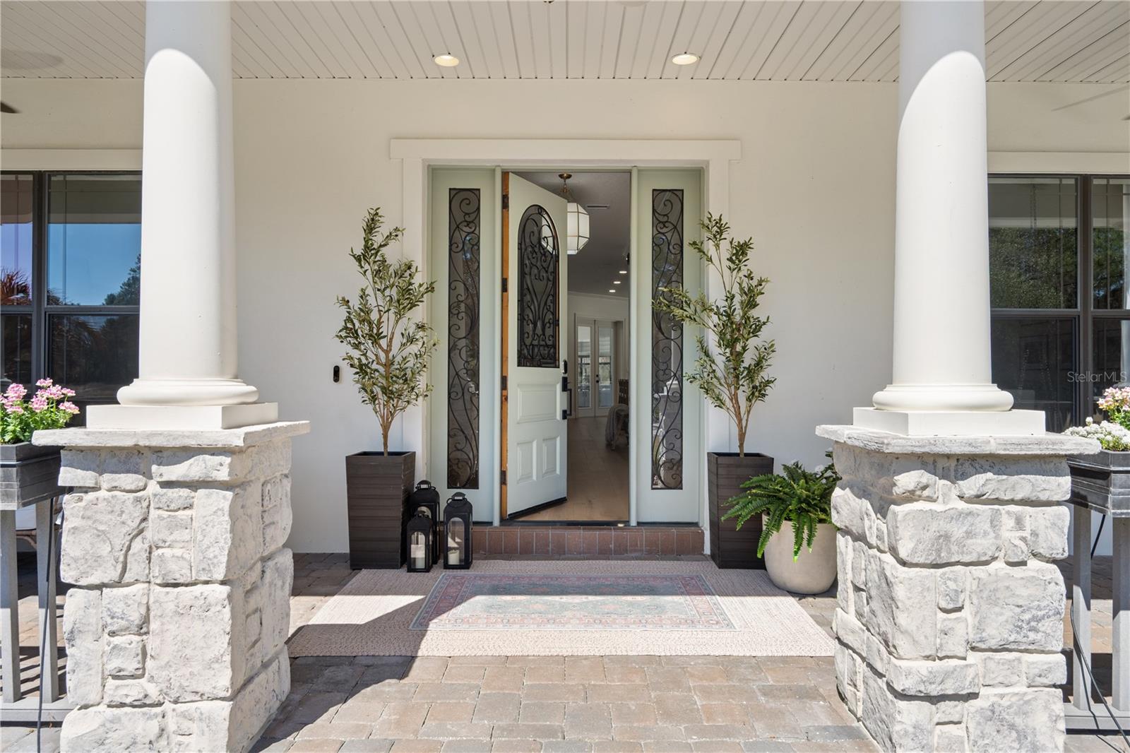 Image 4 of 54 For 5351 Carson Street