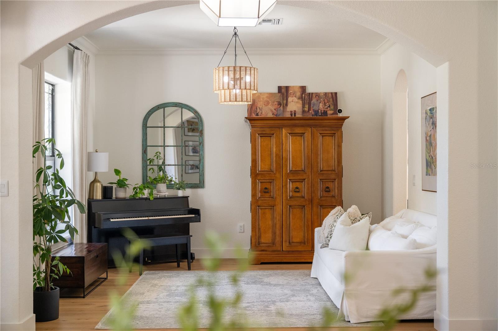 Image 7 of 54 For 5351 Carson Street