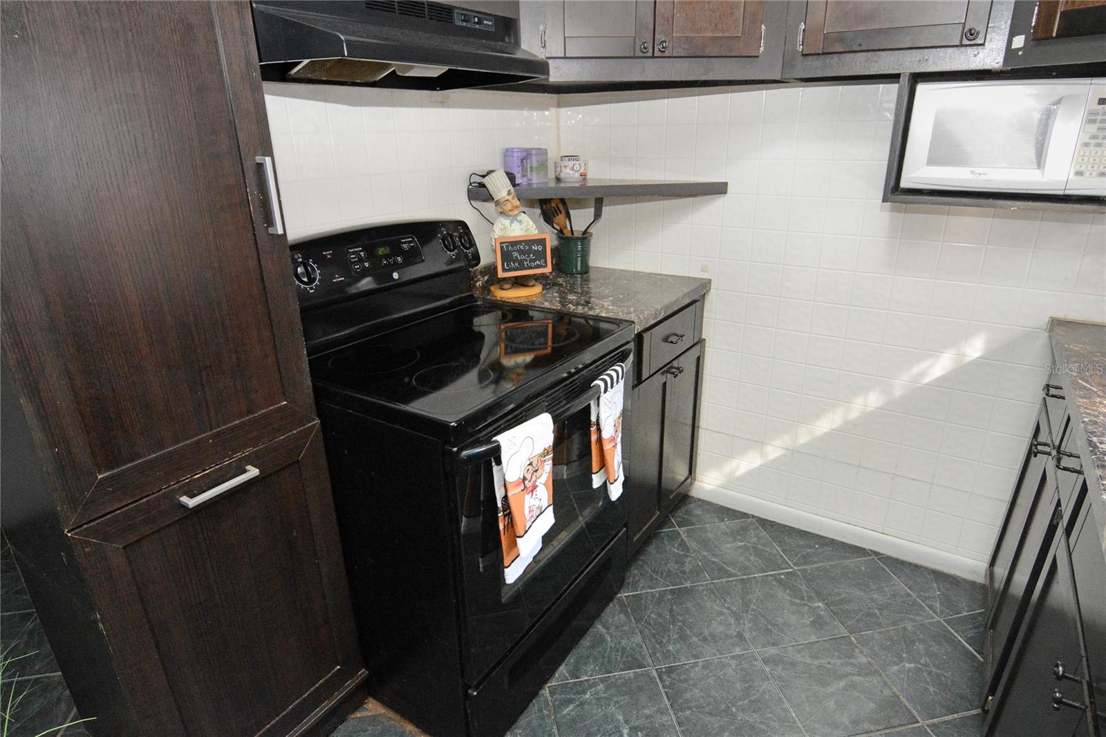 Image 11 of 35 For 2606 Crystal Lake Avenue