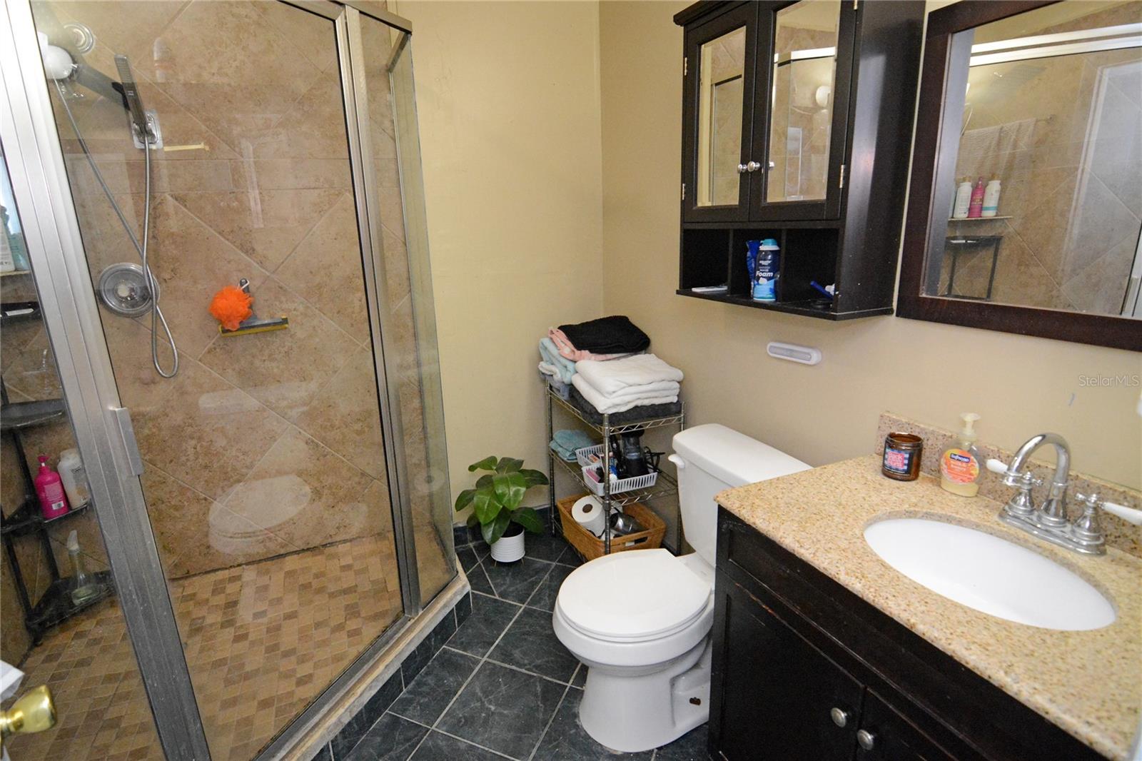 Image 18 of 35 For 2606 Crystal Lake Avenue