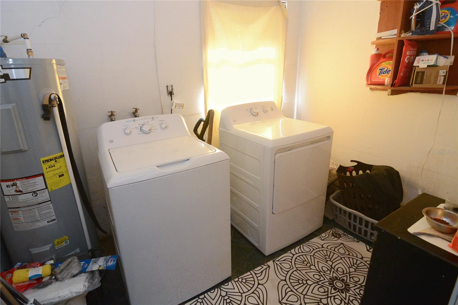 Image 21 of 35 For 2606 Crystal Lake Avenue