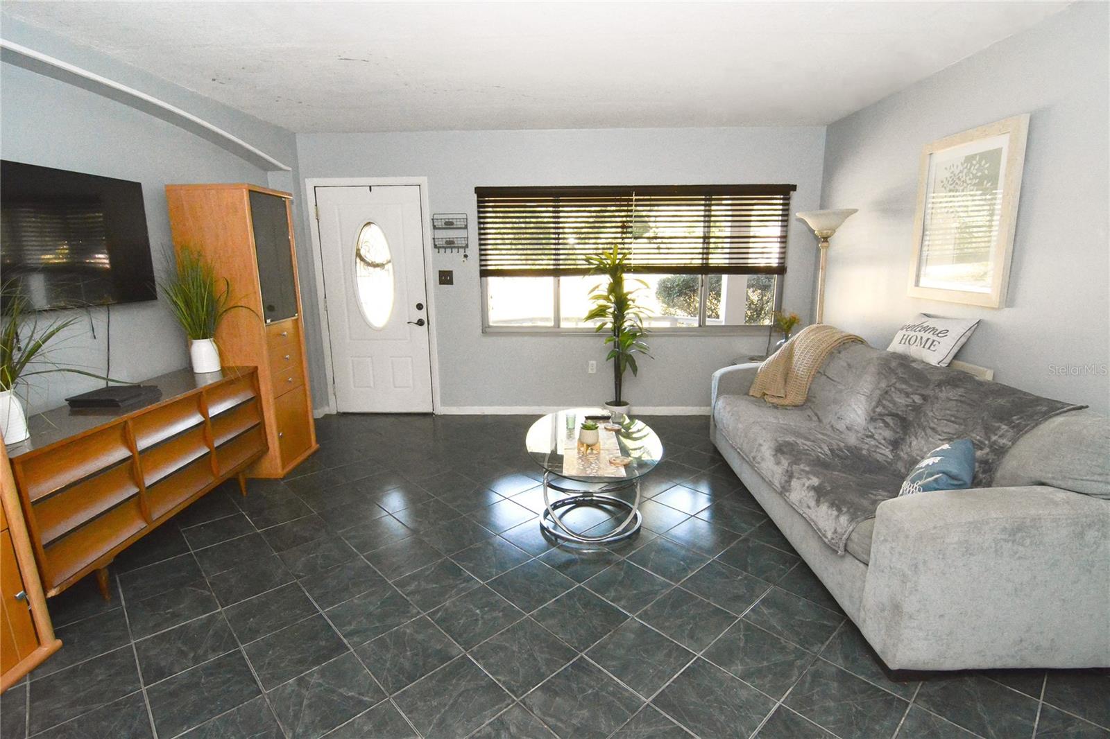 Image 6 of 35 For 2606 Crystal Lake Avenue