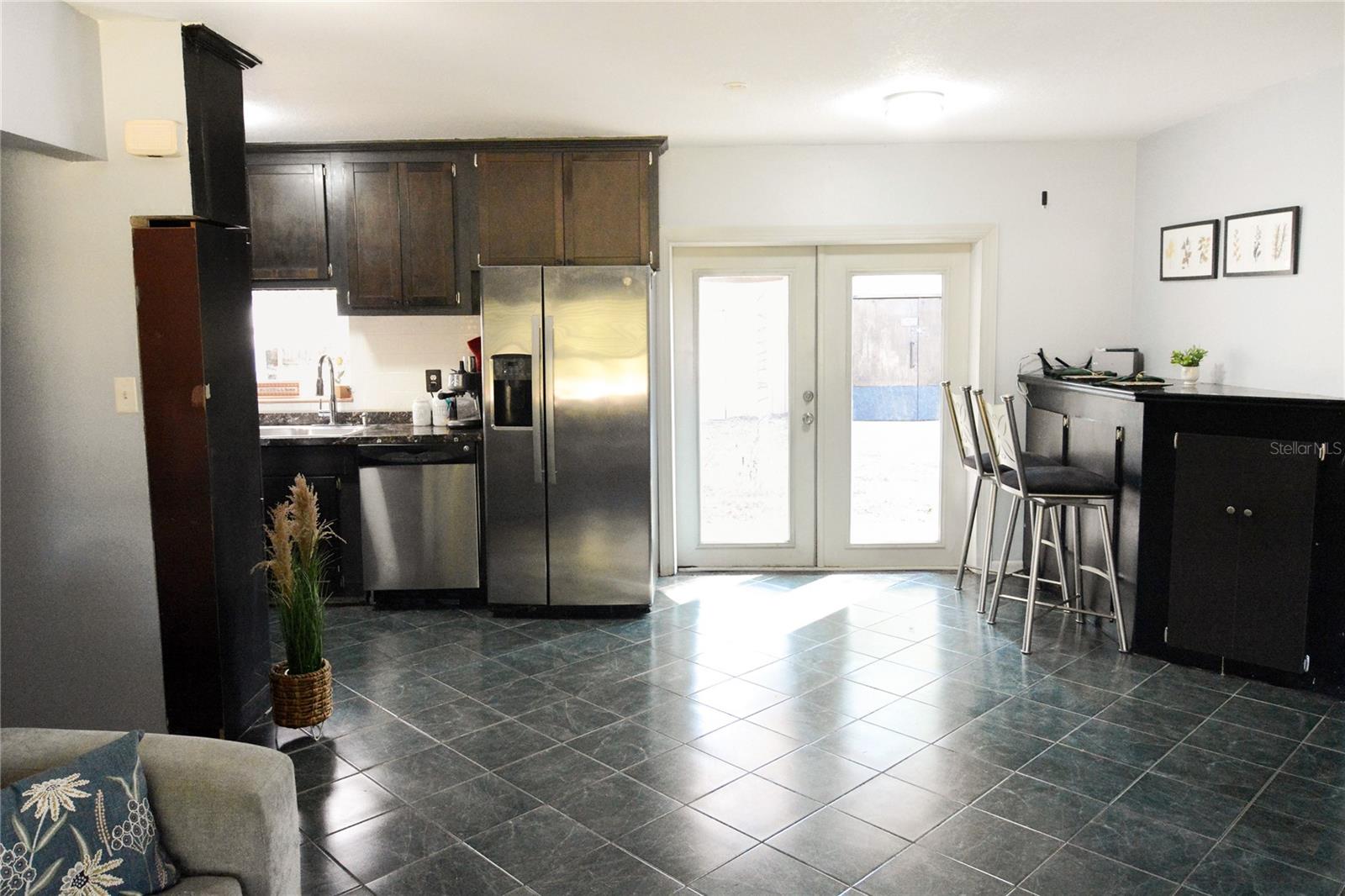 Image 7 of 35 For 2606 Crystal Lake Avenue