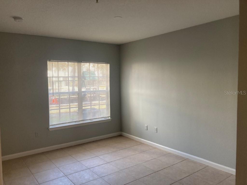 Image 17 of 28 For 4352 Kirkman Road 1211