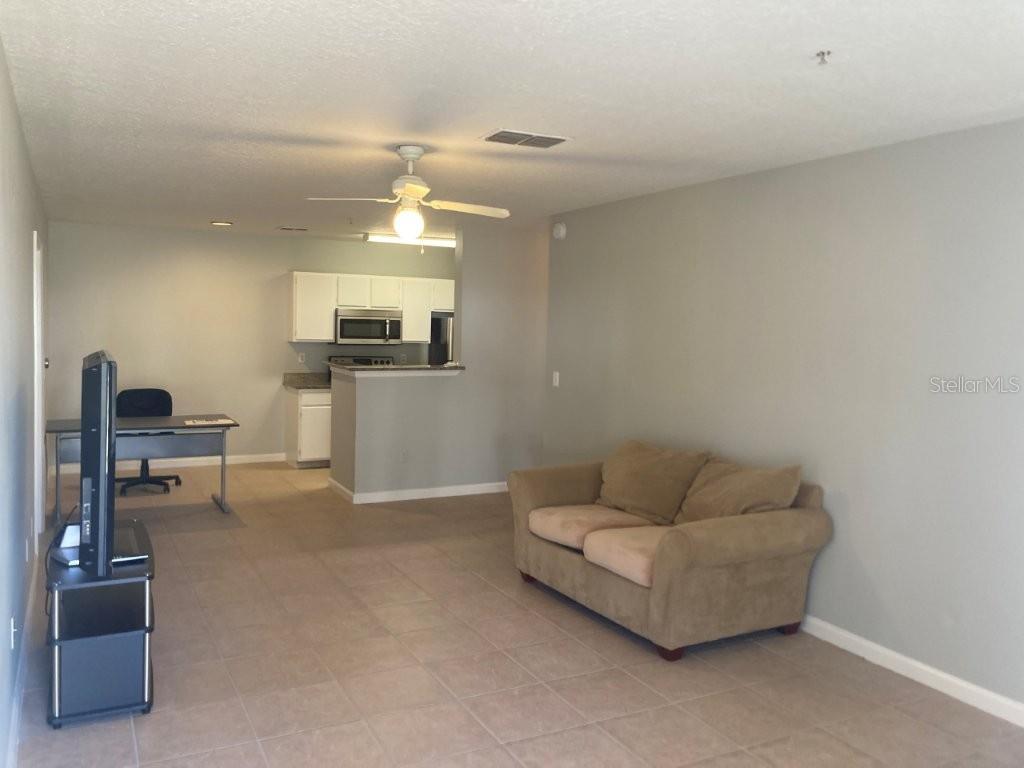 Image 6 of 28 For 4352 Kirkman Road 1211