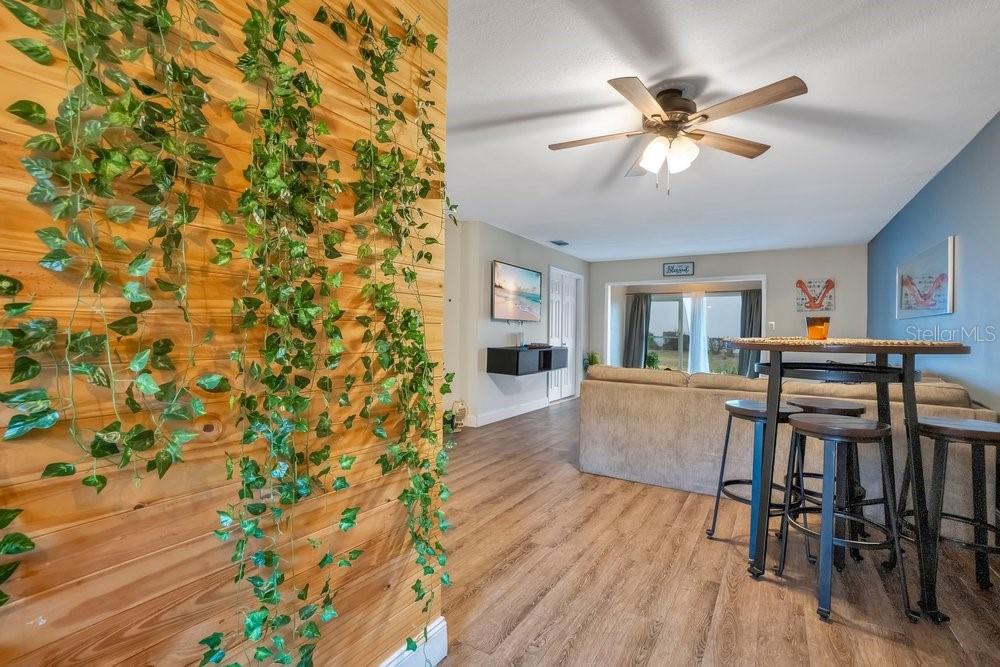 Image 10 of 32 For 404 Country Lane Ne 404