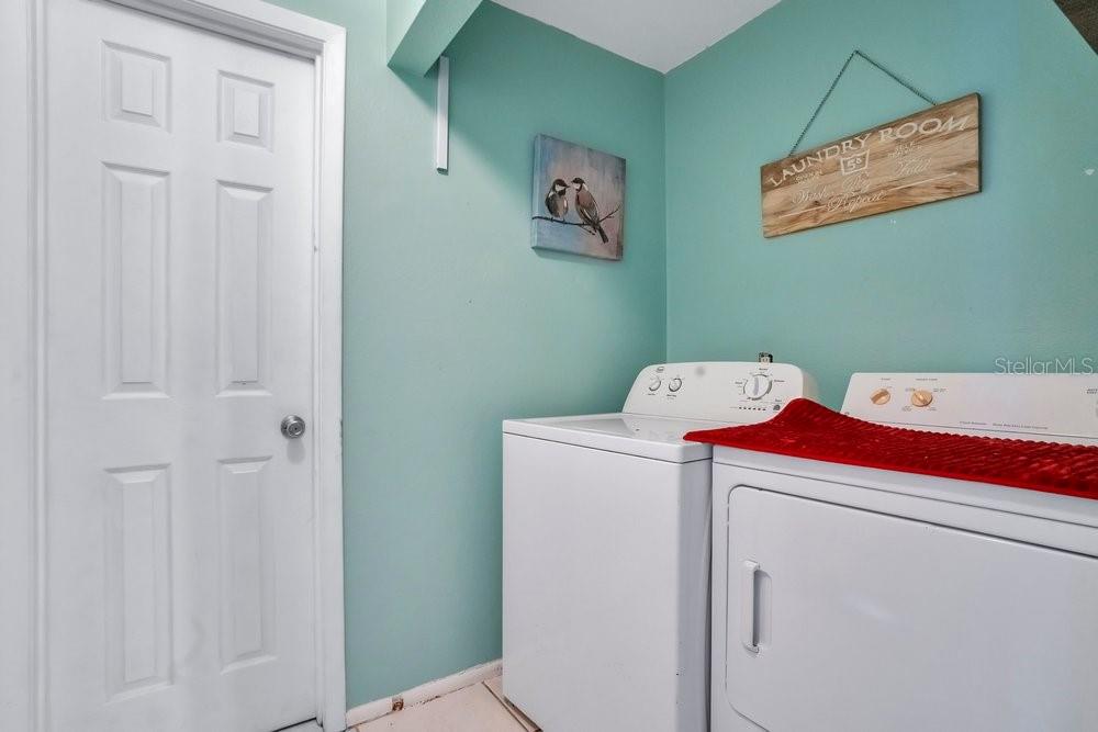 Image 15 of 32 For 404 Country Lane Ne 404