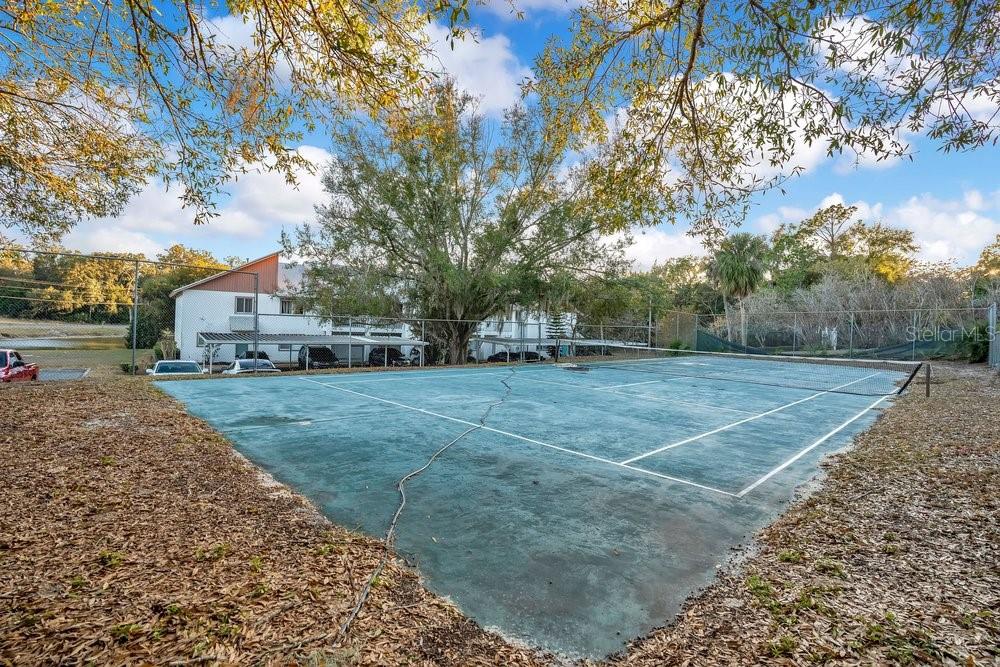 Image 24 of 32 For 404 Country Lane Ne 404