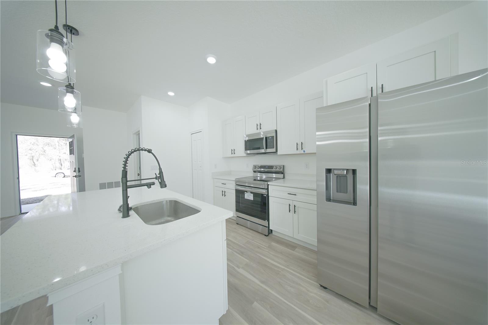 Image 3 of 16 For 13753 79th Terrace Road