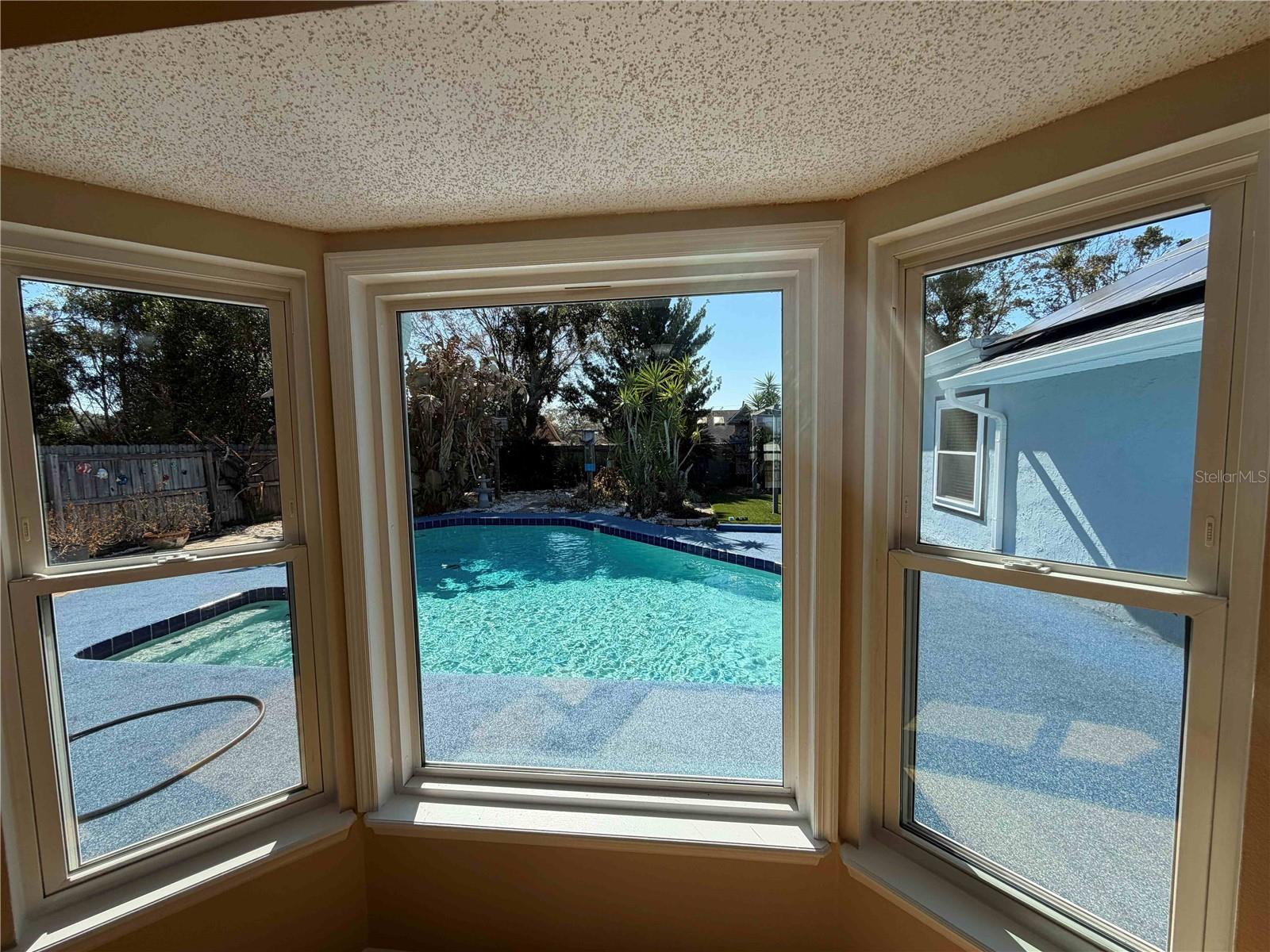 Image 14 of 31 For 1366 Valhalla Street