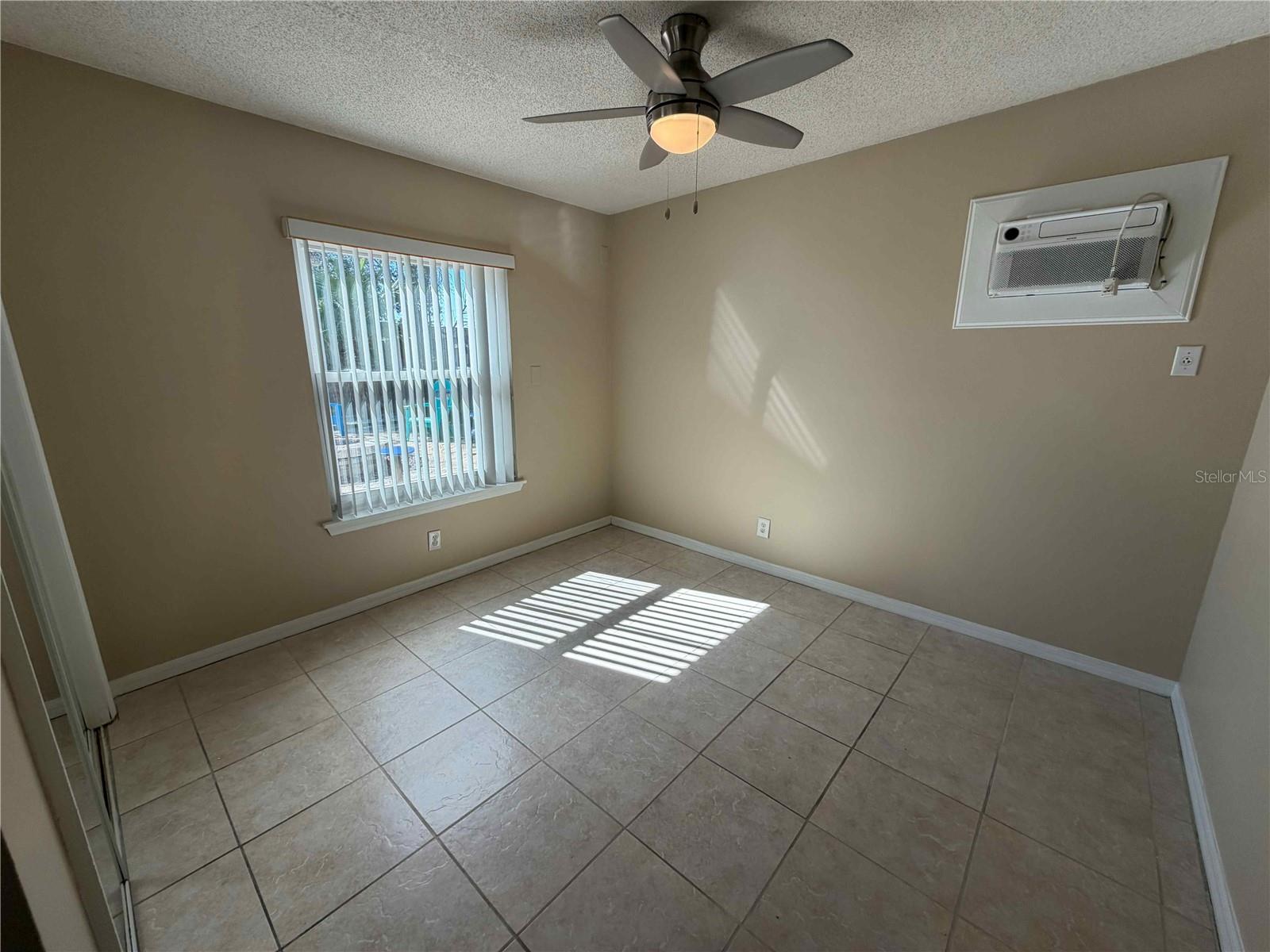 Image 20 of 31 For 1366 Valhalla Street