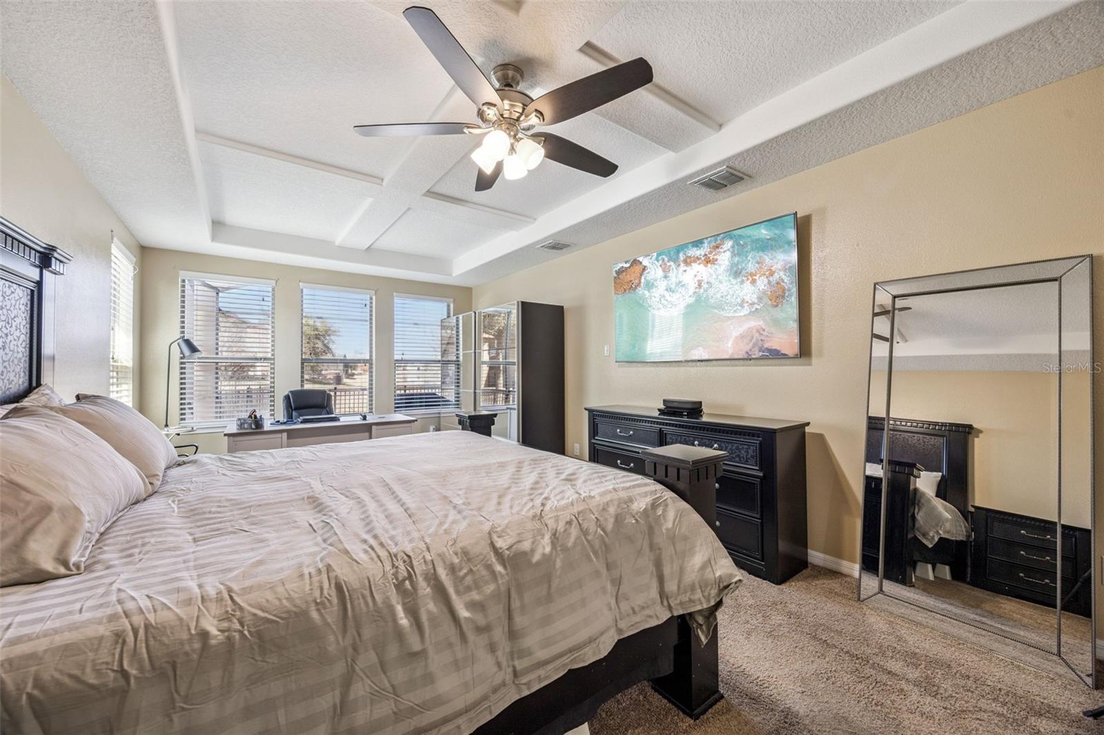 Image 20 of 37 For 901 Fountain Coin Loop