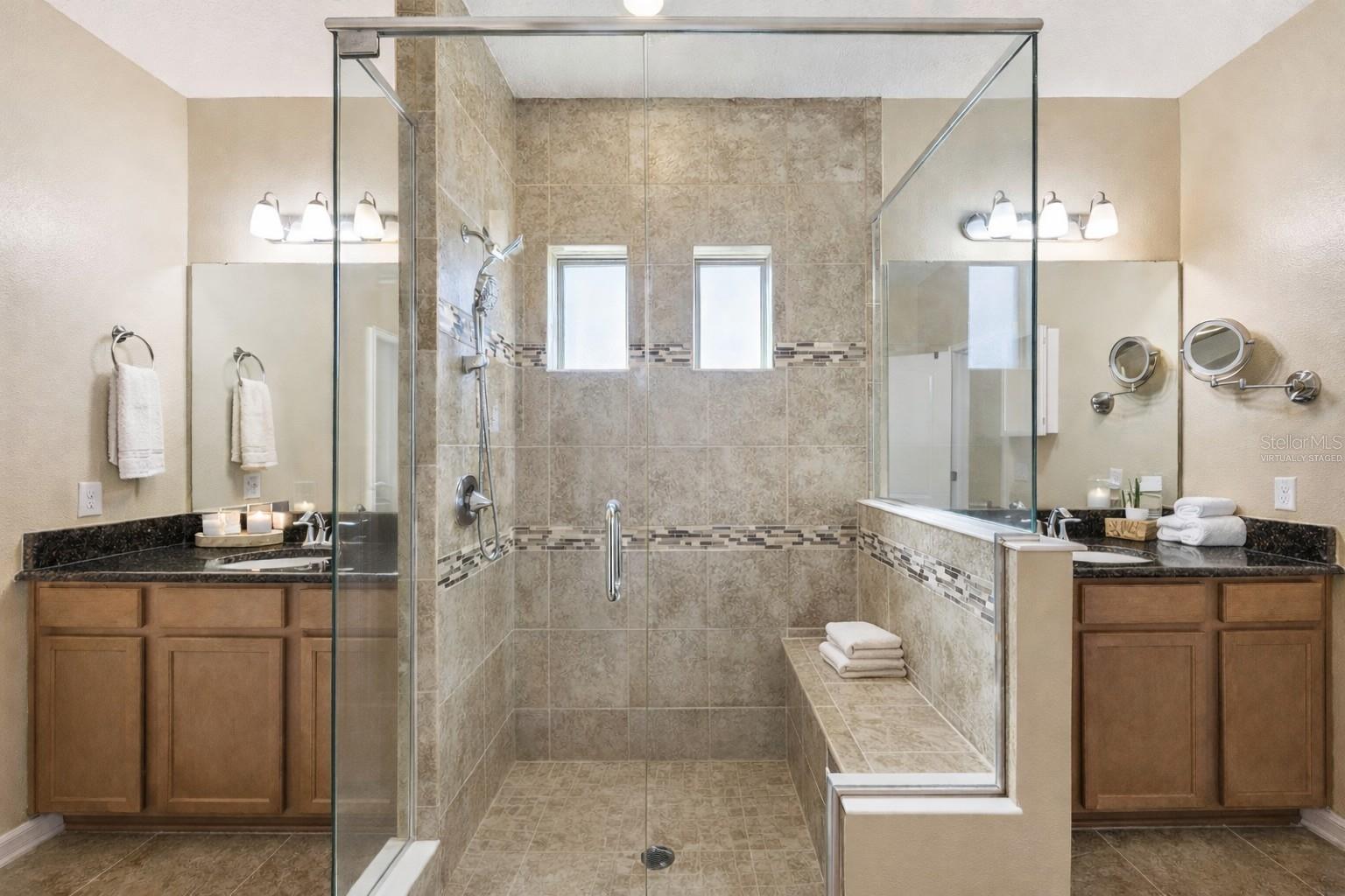 Image 21 of 37 For 901 Fountain Coin Loop