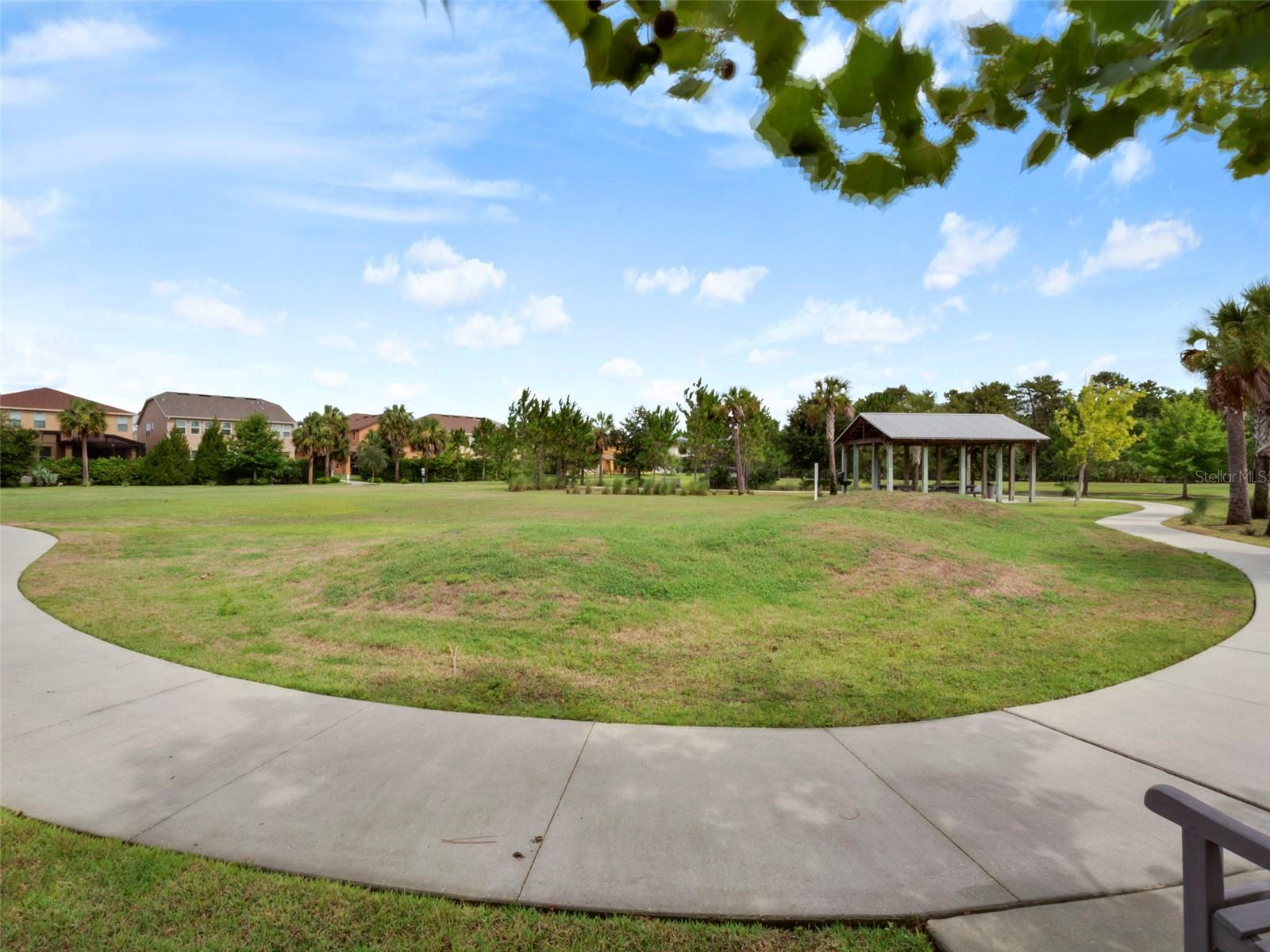 Image 35 of 37 For 901 Fountain Coin Loop