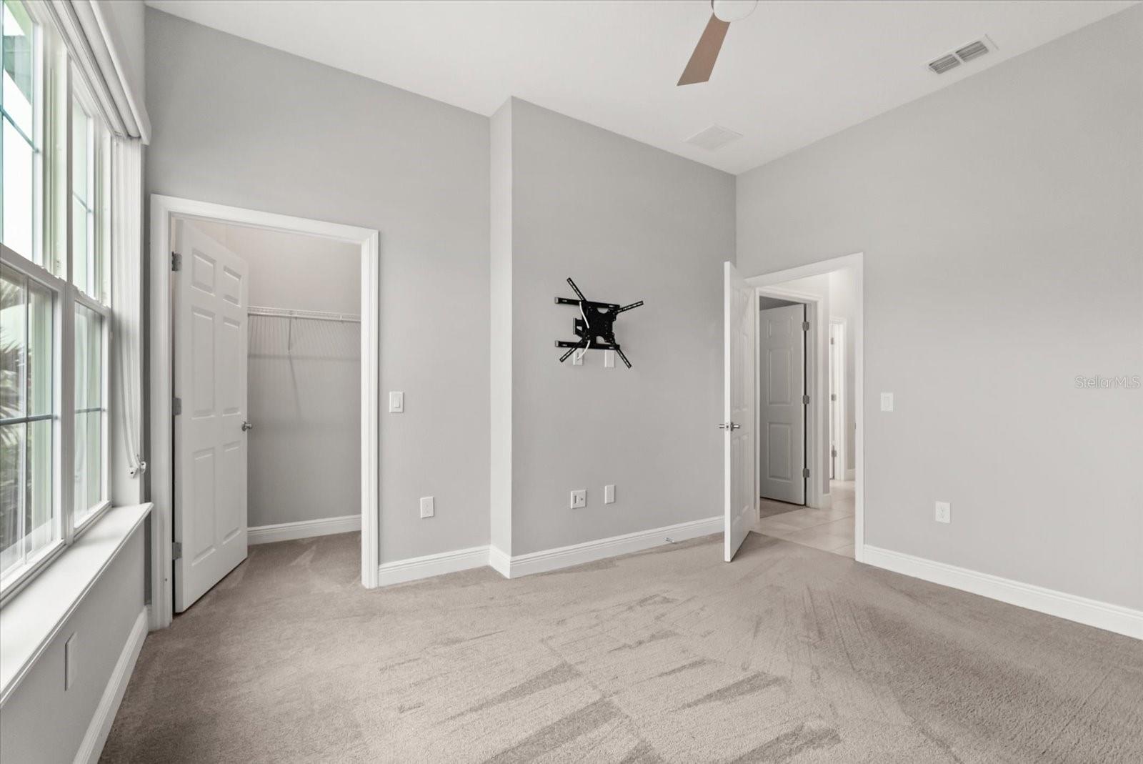 Image 24 of 44 For 3383 Stonewyck Street