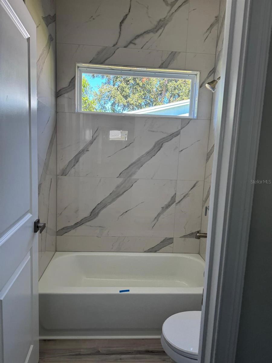 Image 30 of 45 For 3862 147th Street Road