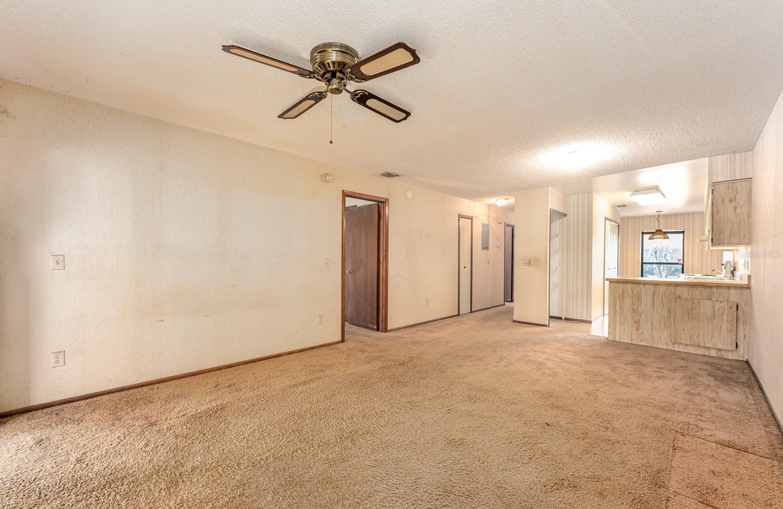 Image 3 of 23 For 7733 Country Place G2