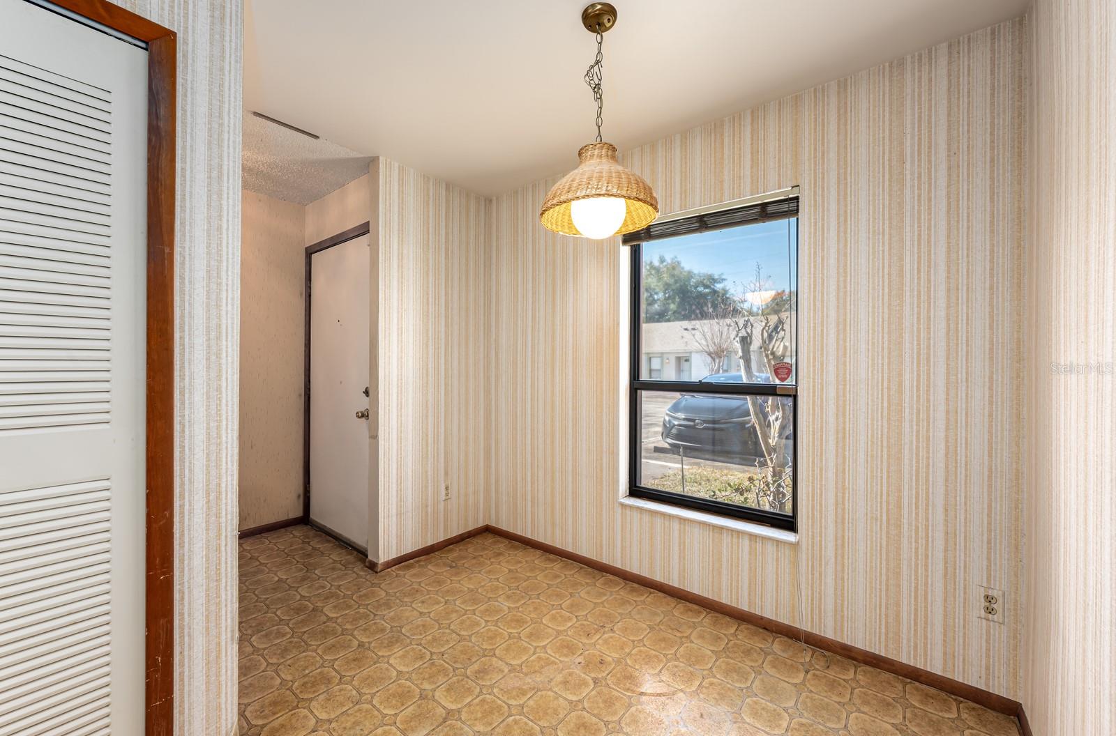 Image 9 of 23 For 7733 Country Place G2