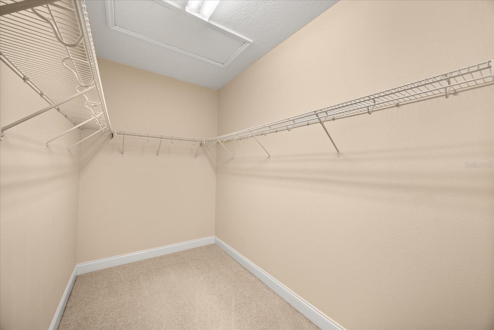 Image 22 of 33 For 2004 Michael Tiago Circle