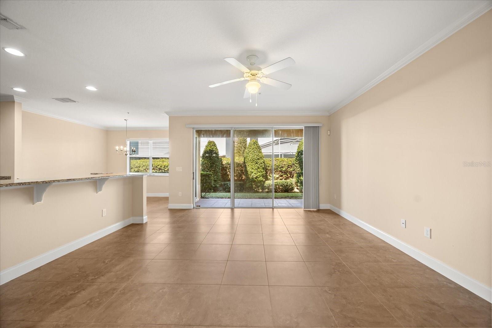 Image 3 of 33 For 2004 Michael Tiago Circle