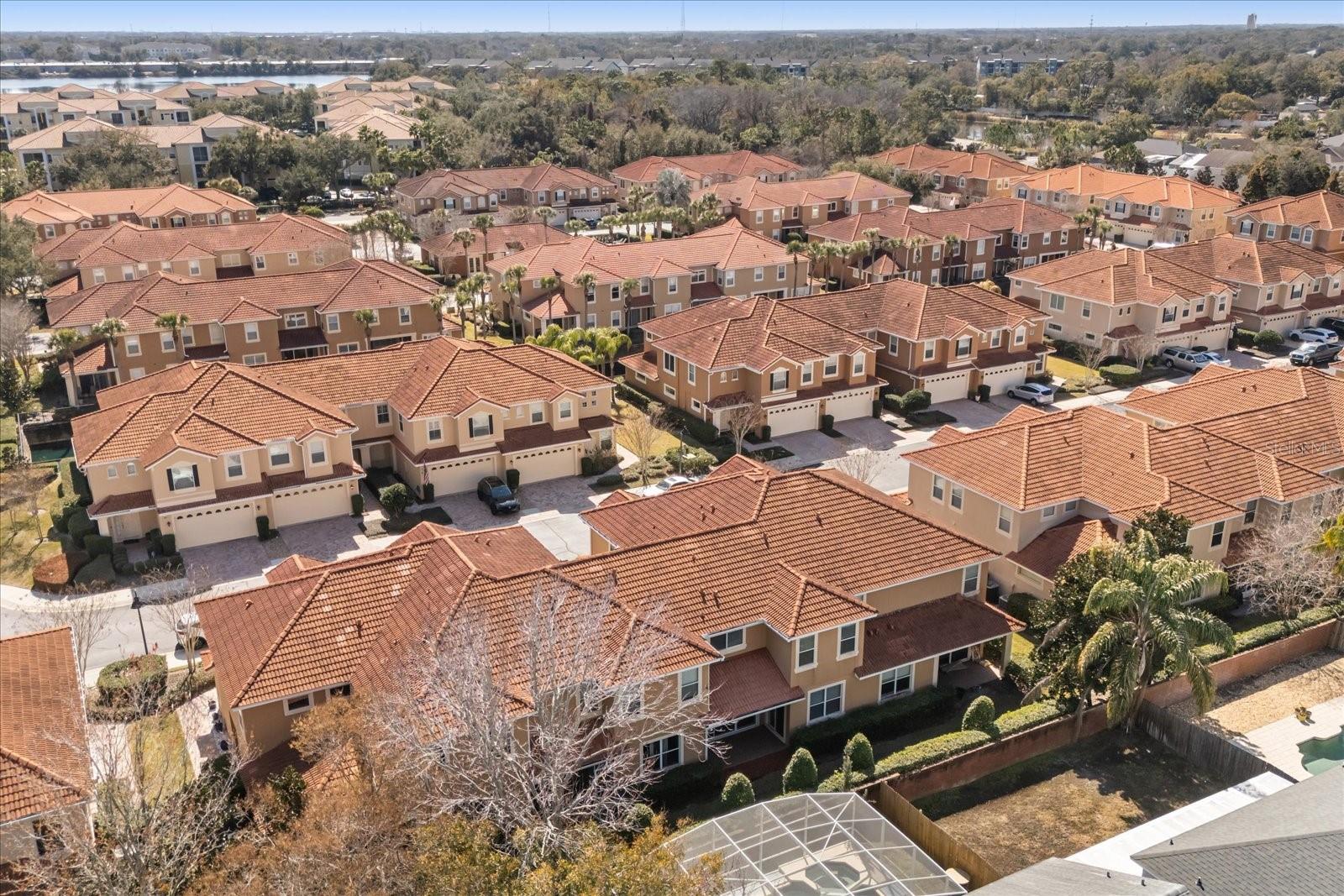 Image 31 of 33 For 2004 Michael Tiago Circle