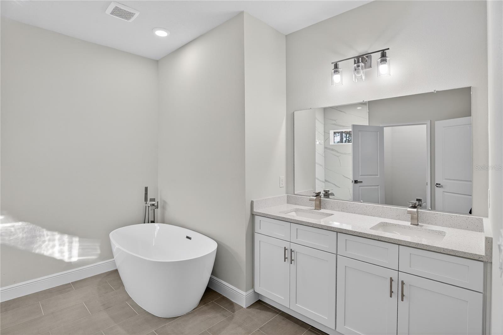 Image 15 of 19 For 8165 Santos Drive