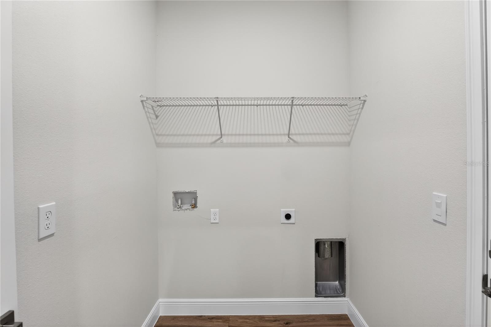 Image 18 of 19 For 8165 Santos Drive