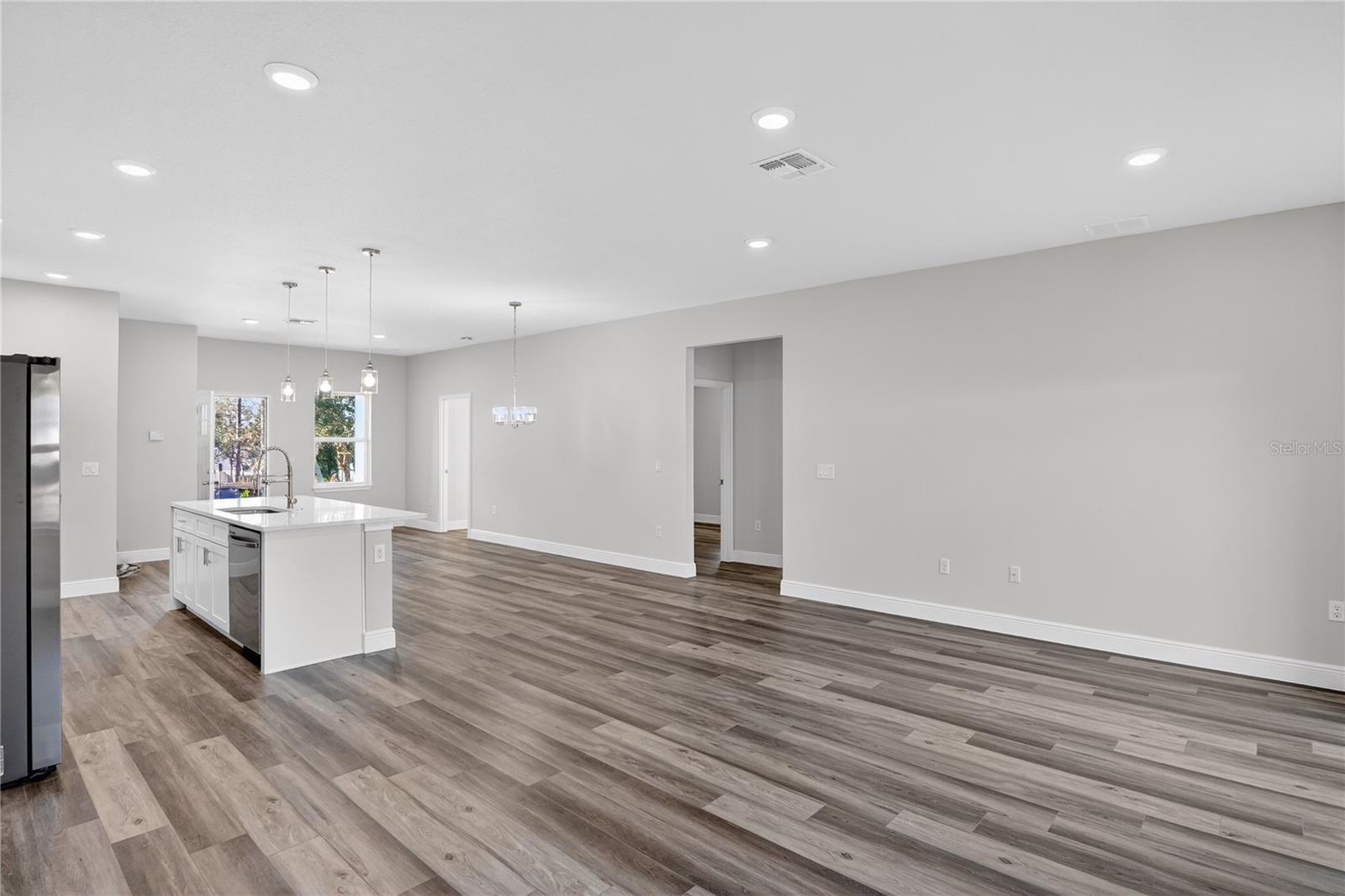 Image 3 of 19 For 8165 Santos Drive