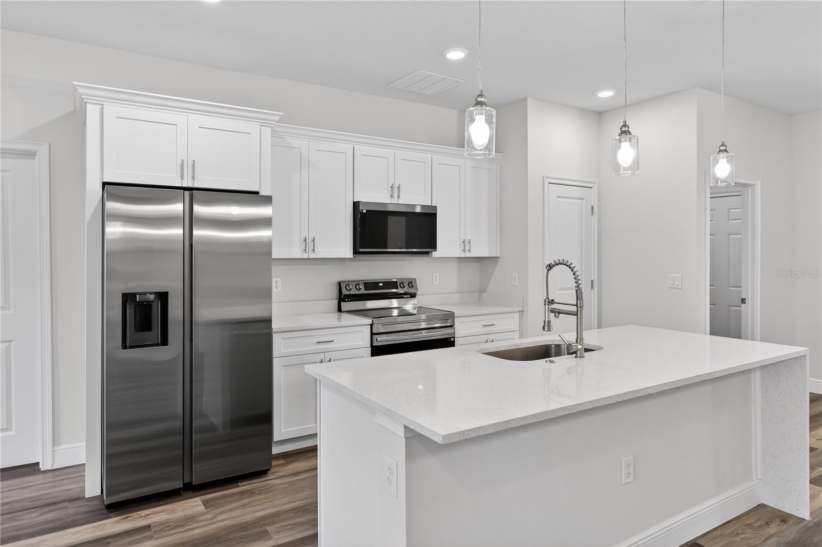 Image 6 of 19 For 8165 Santos Drive