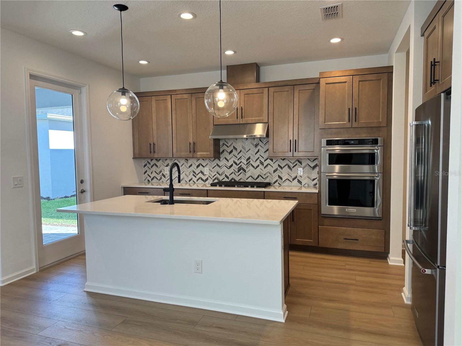 Image 11 of 45 For 1821 Crowncrest Drive