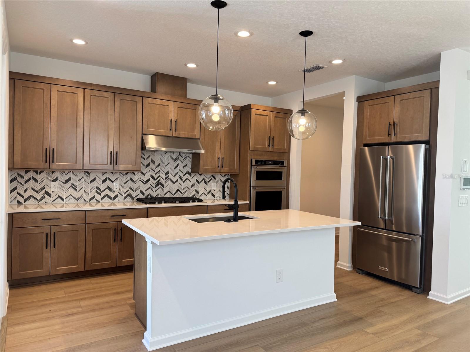 Image 12 of 45 For 1821 Crowncrest Drive